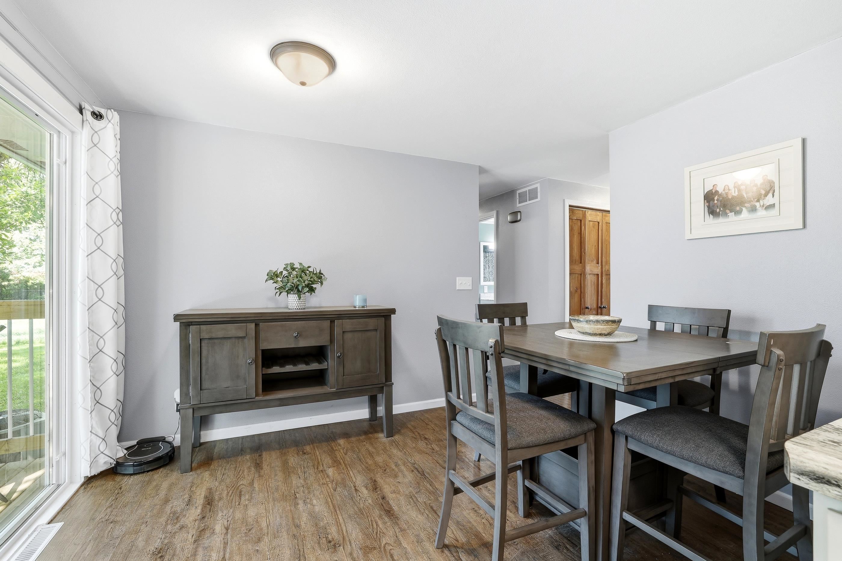 2921 River Drive Property Photo 15