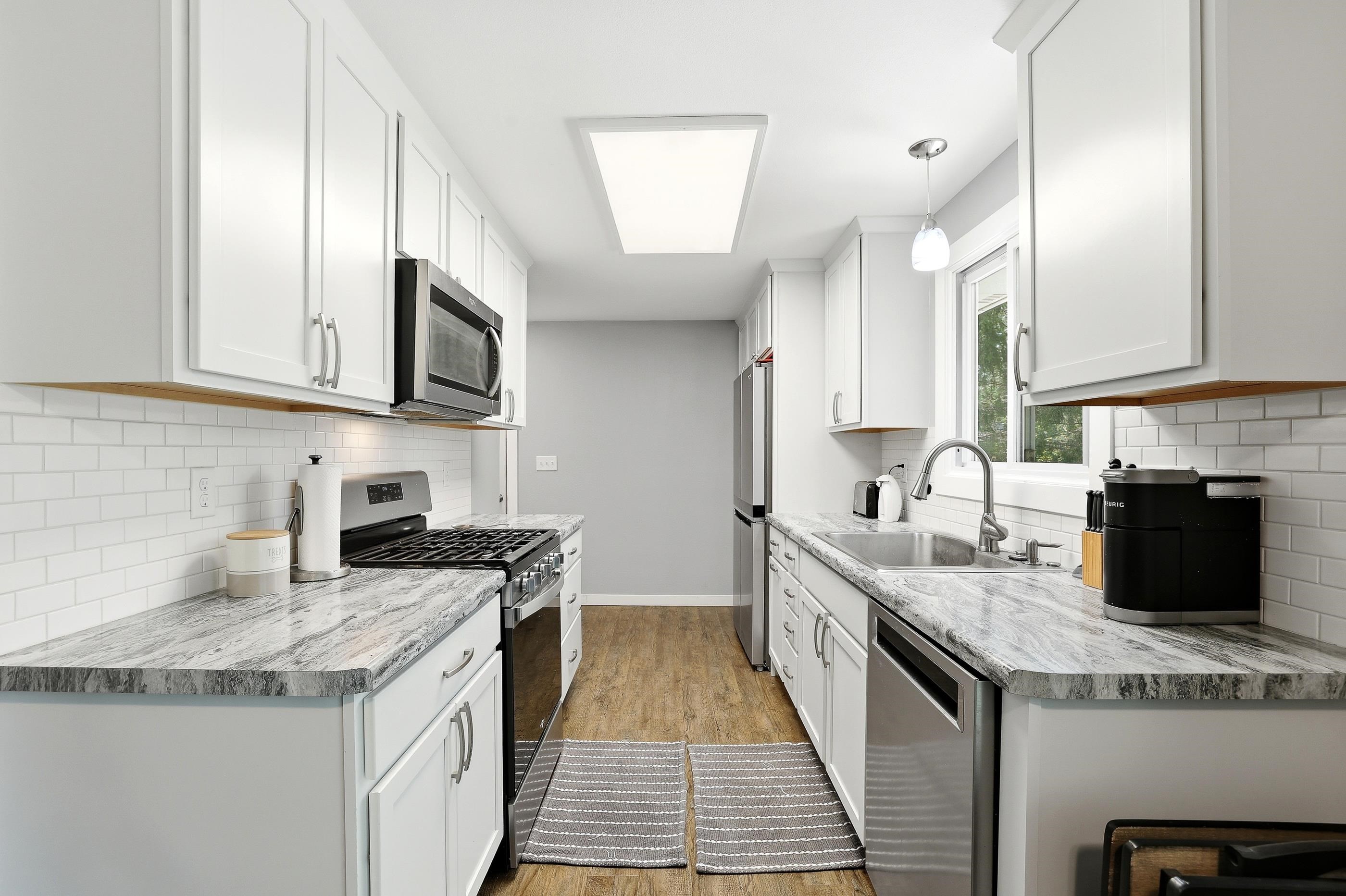 2921 River Drive Property Photo 18
