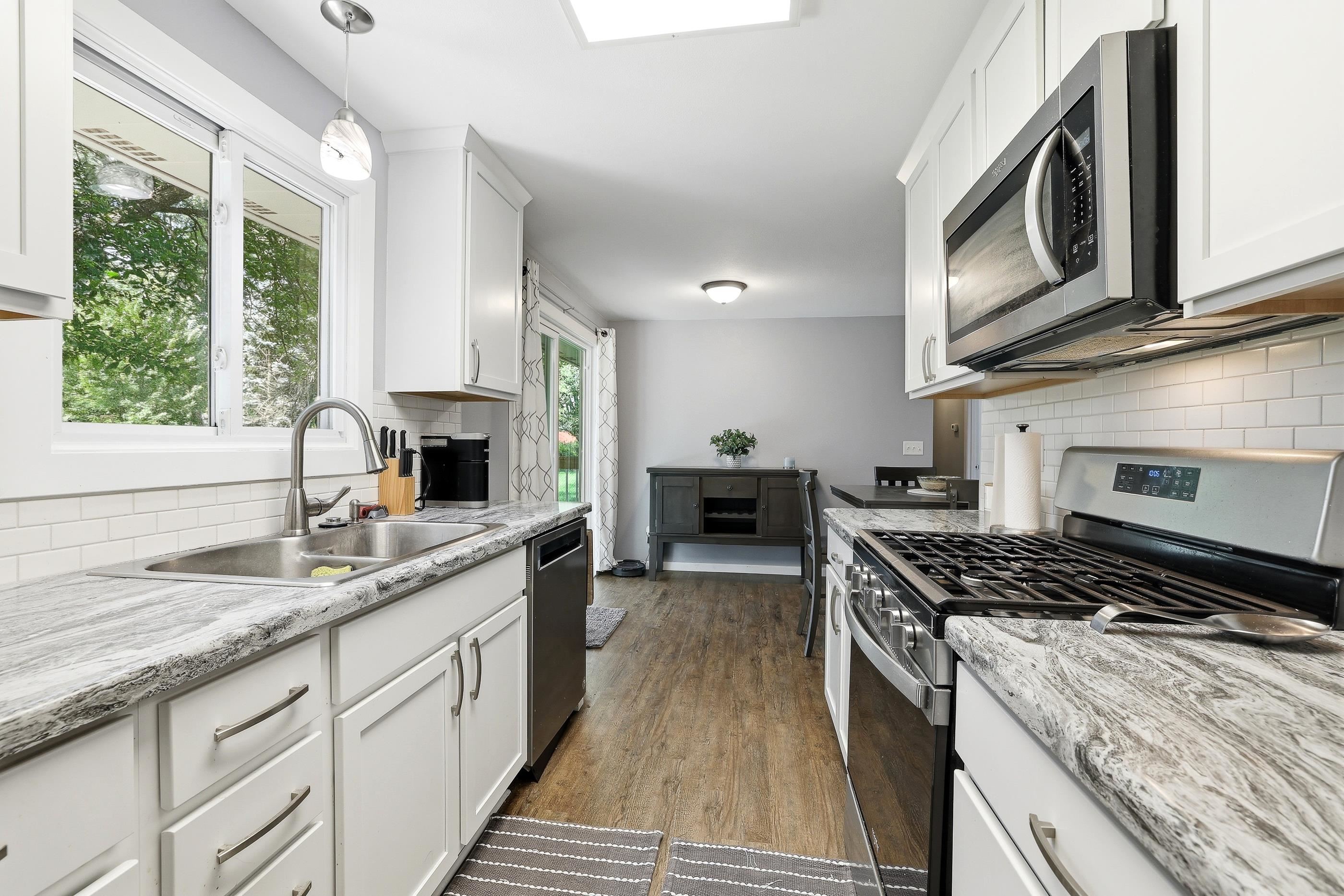 2921 River Drive Property Photo 19