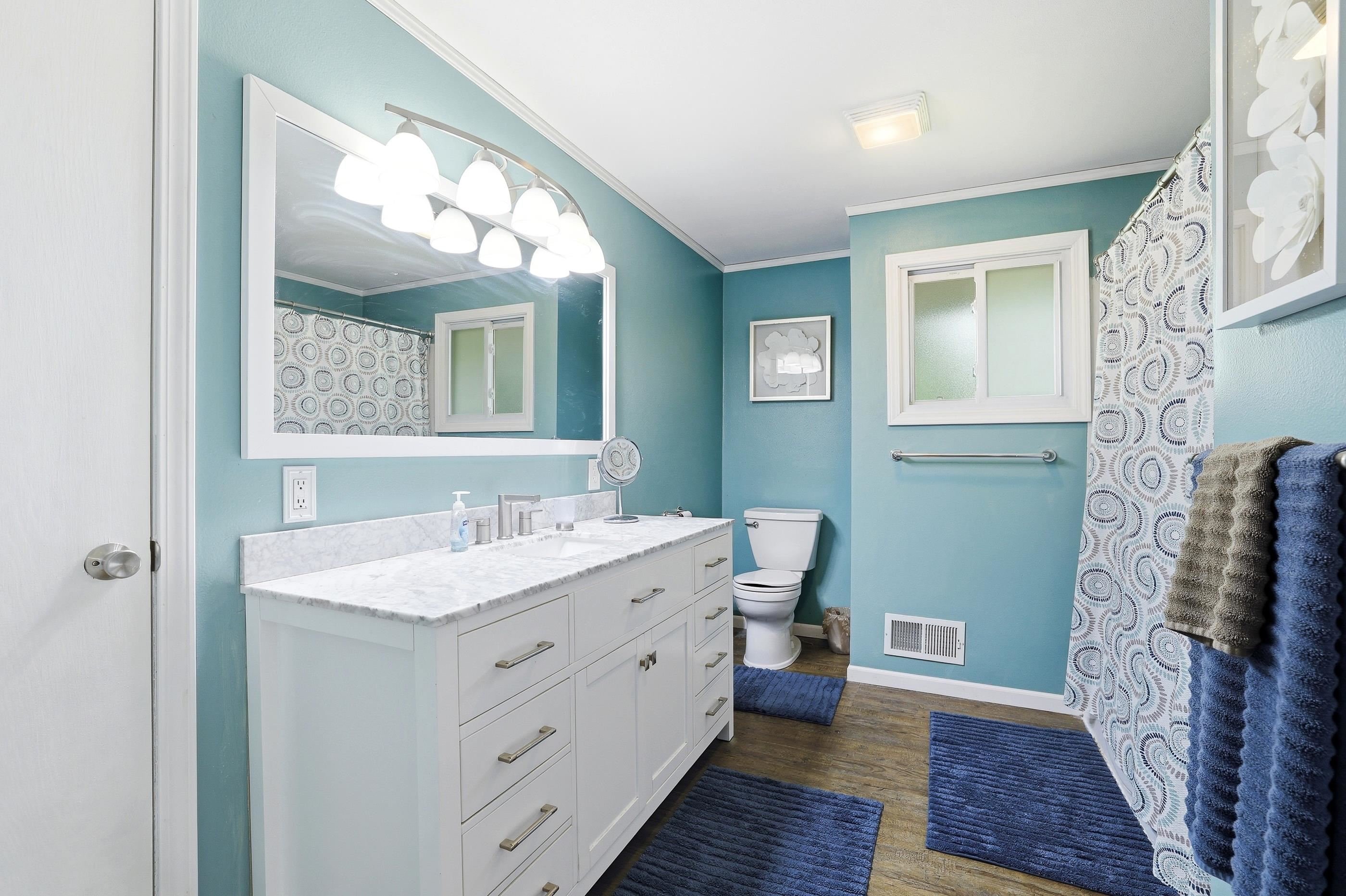 2921 River Drive Property Photo 24