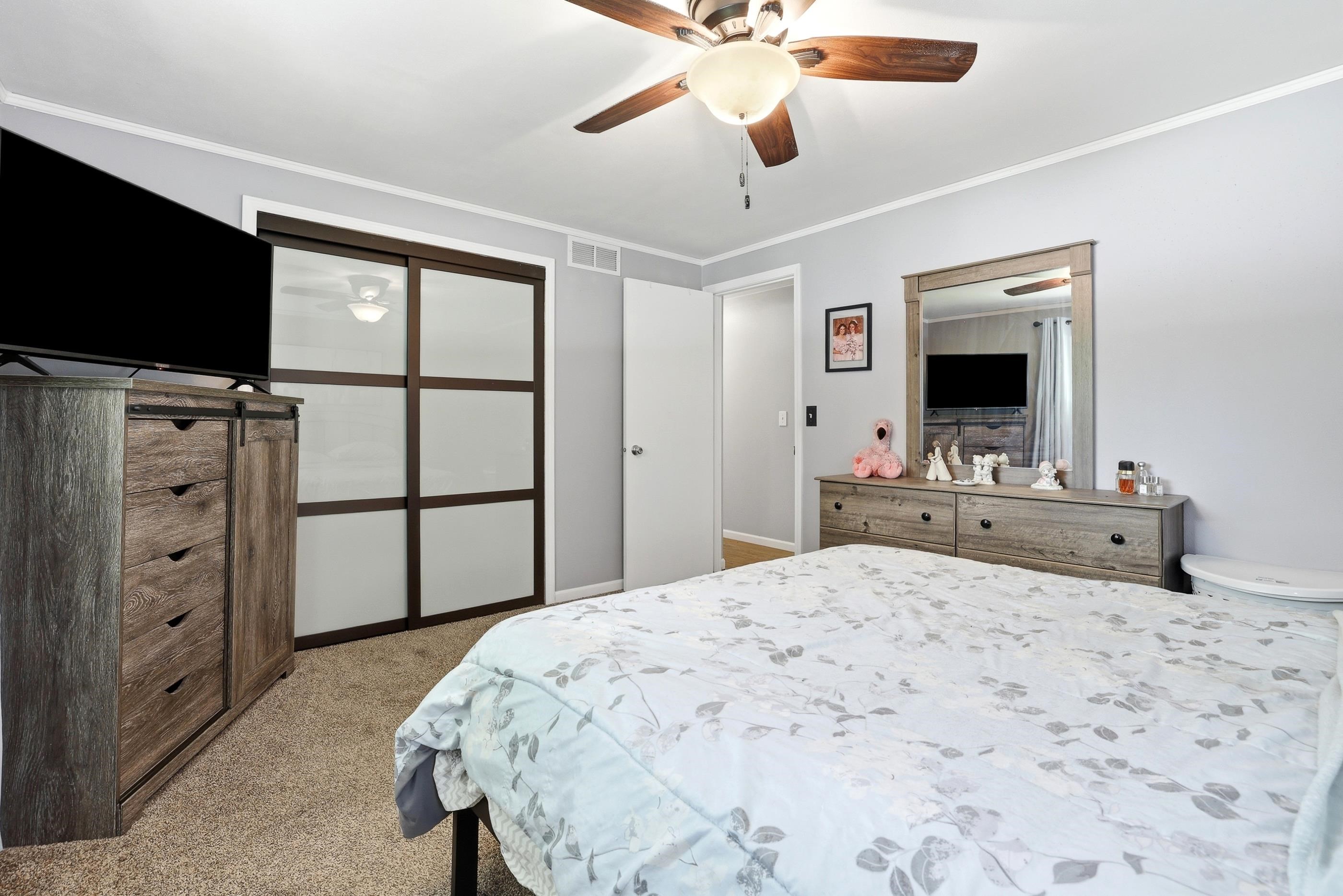 2921 River Drive Property Photo 31