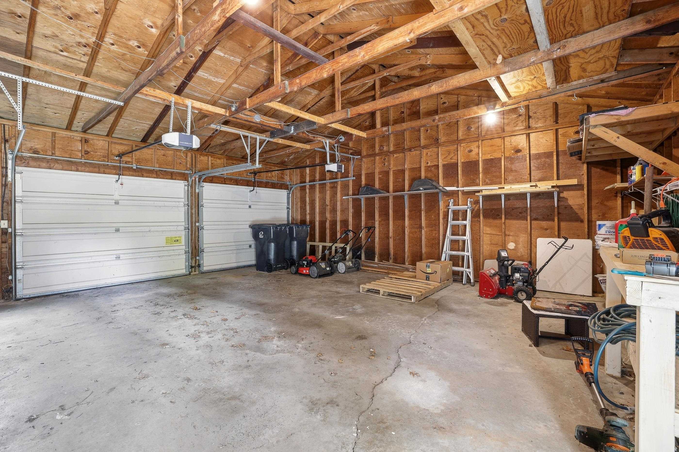2921 River Drive Property Photo 41