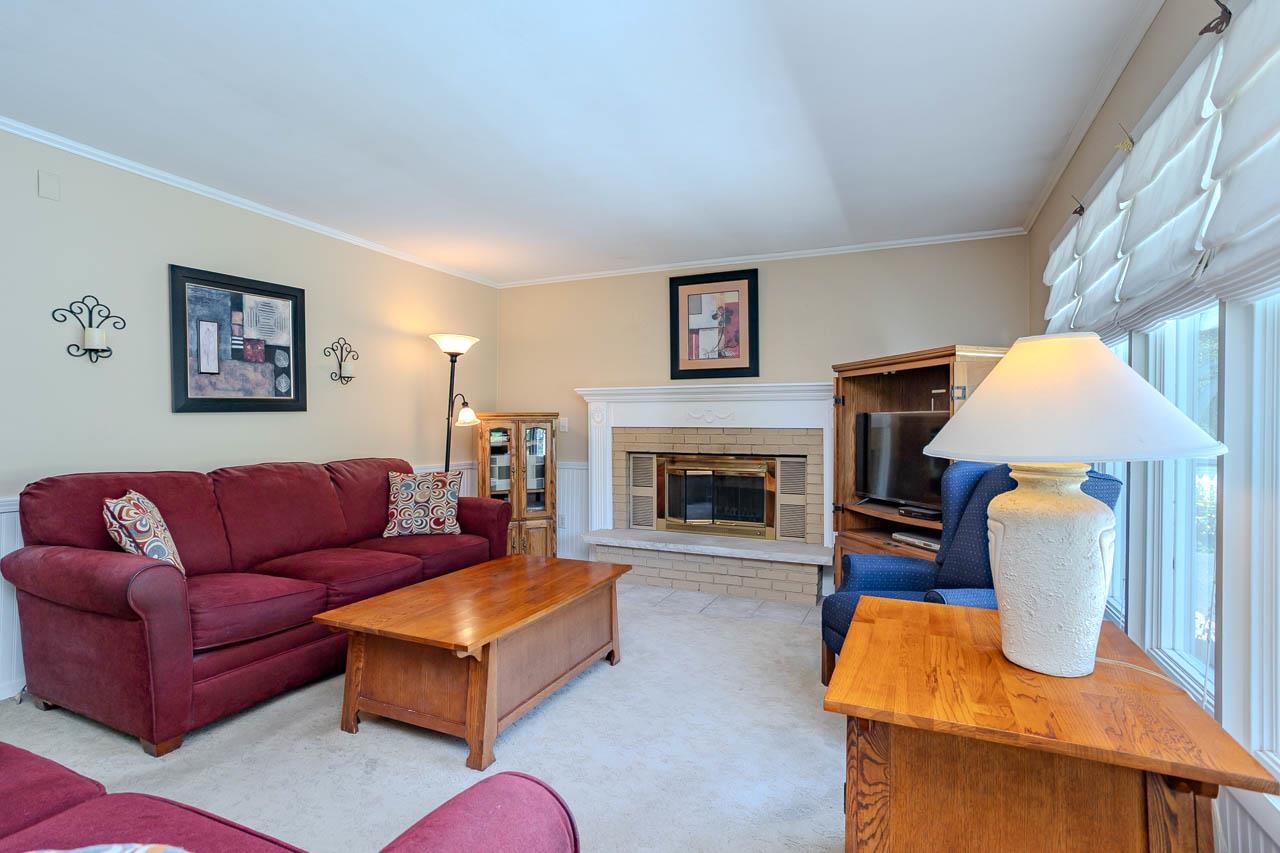 1925 Dewberry Drive Property Photo 2