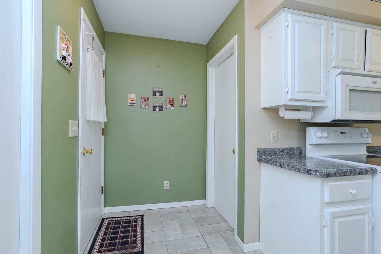 1925 Dewberry Drive Property Photo 13