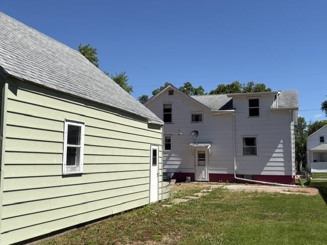 306 W Blodgett Street Property Photo 5