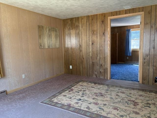 306 W Blodgett Street Property Photo 14