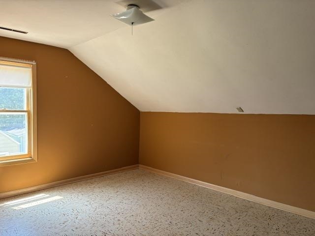 306 W Blodgett Street Property Photo 27