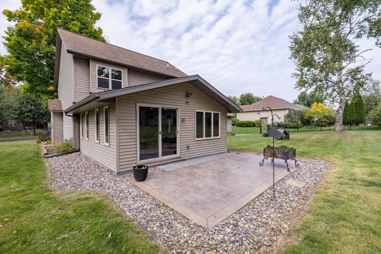 205 Aspen Grove Property Photo 6