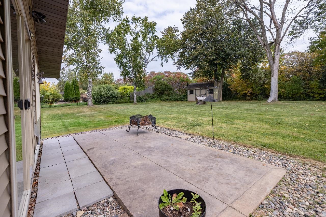 205 Aspen Grove Property Photo 7