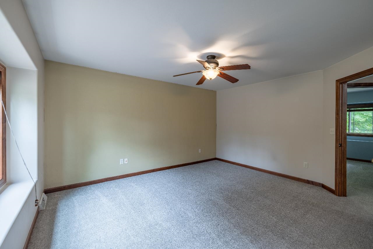 205 Aspen Grove Property Photo 33