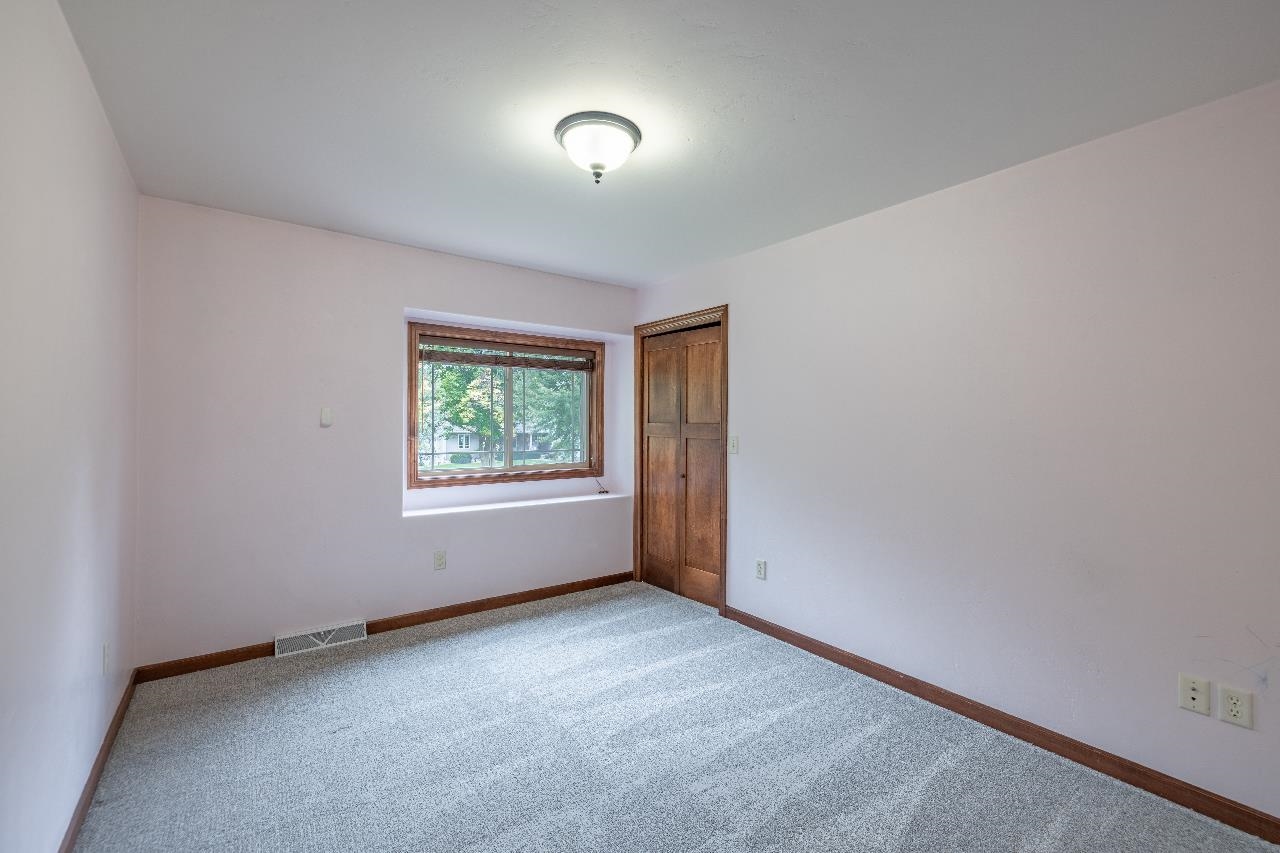 205 Aspen Grove Property Photo 39