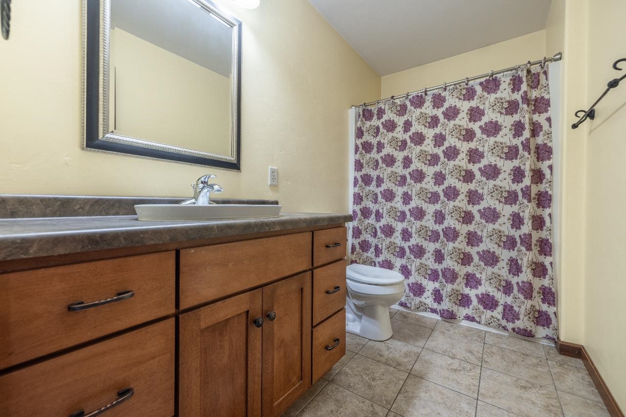 205 Aspen Grove Property Photo 43
