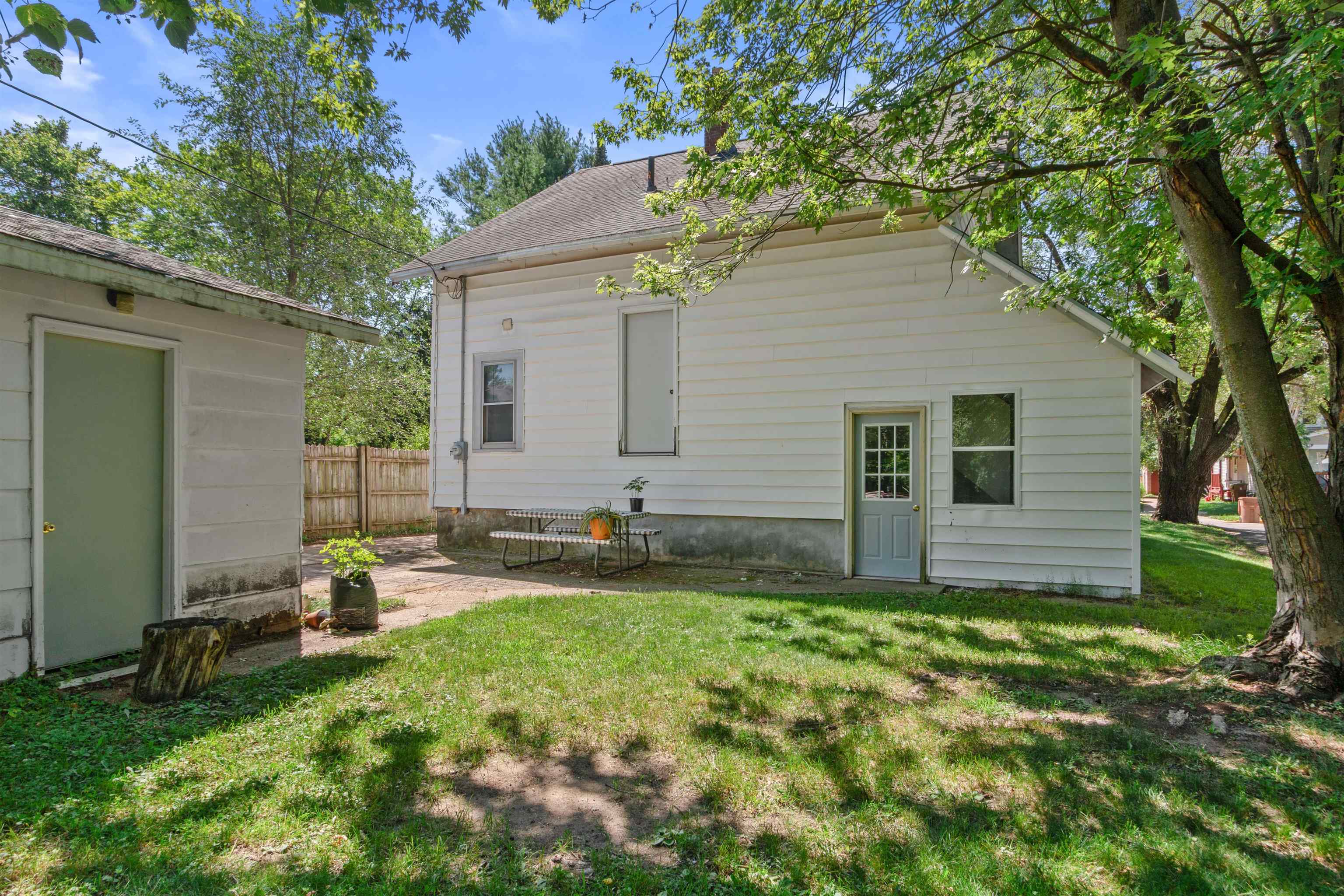 1808 Briggs Street Property Photo 5