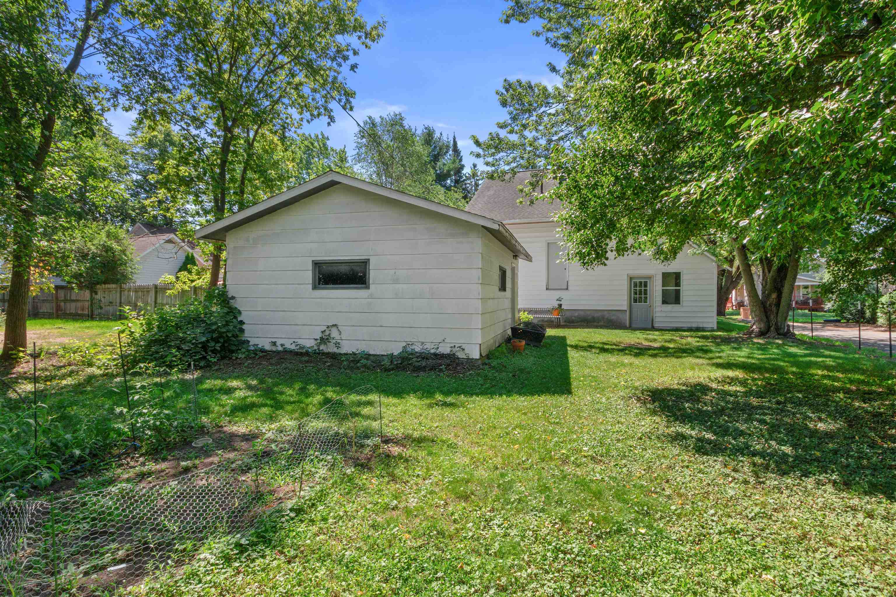 1808 Briggs Street Property Photo 6