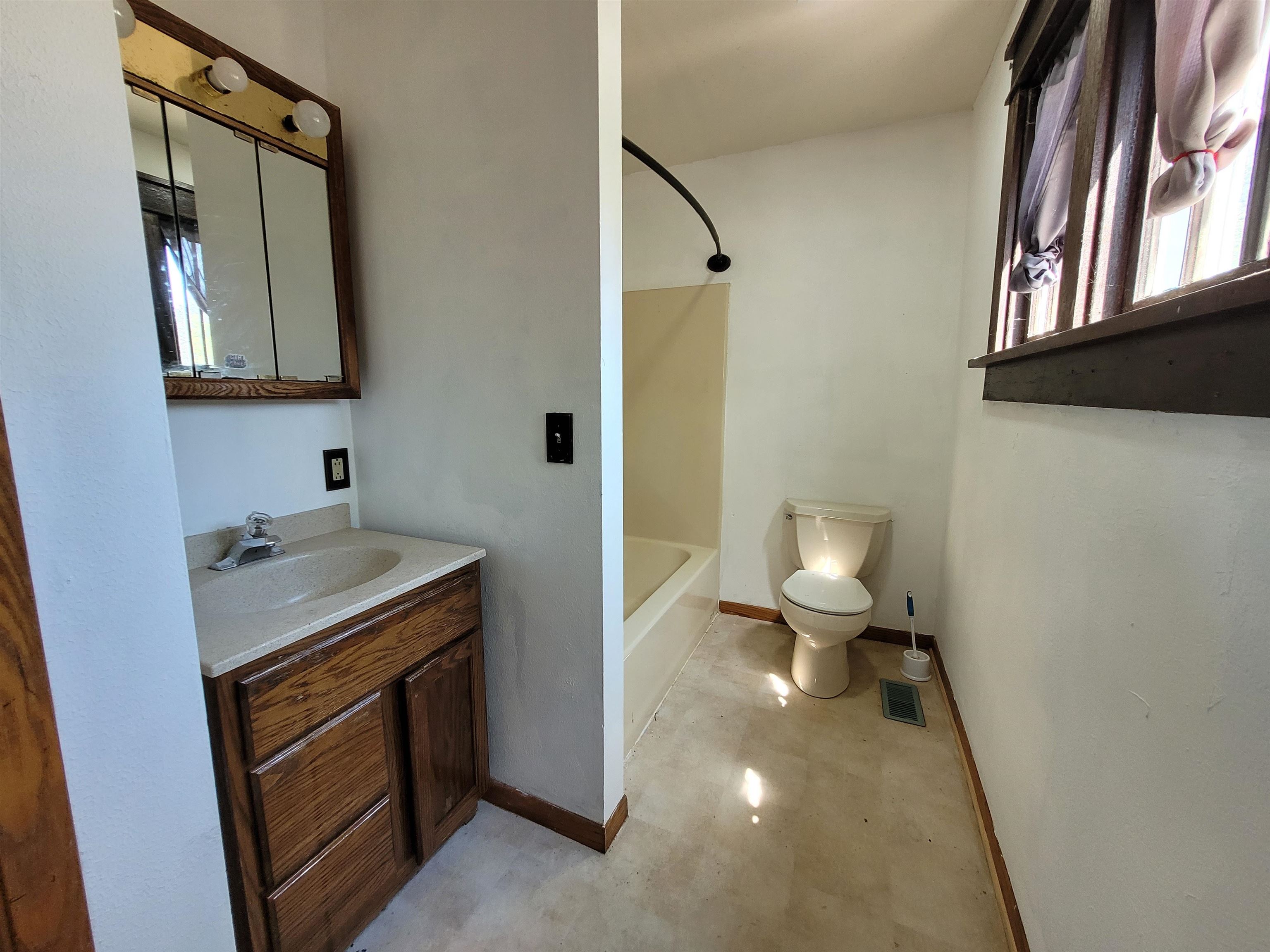 413 5th Avenue Property Photo 9
