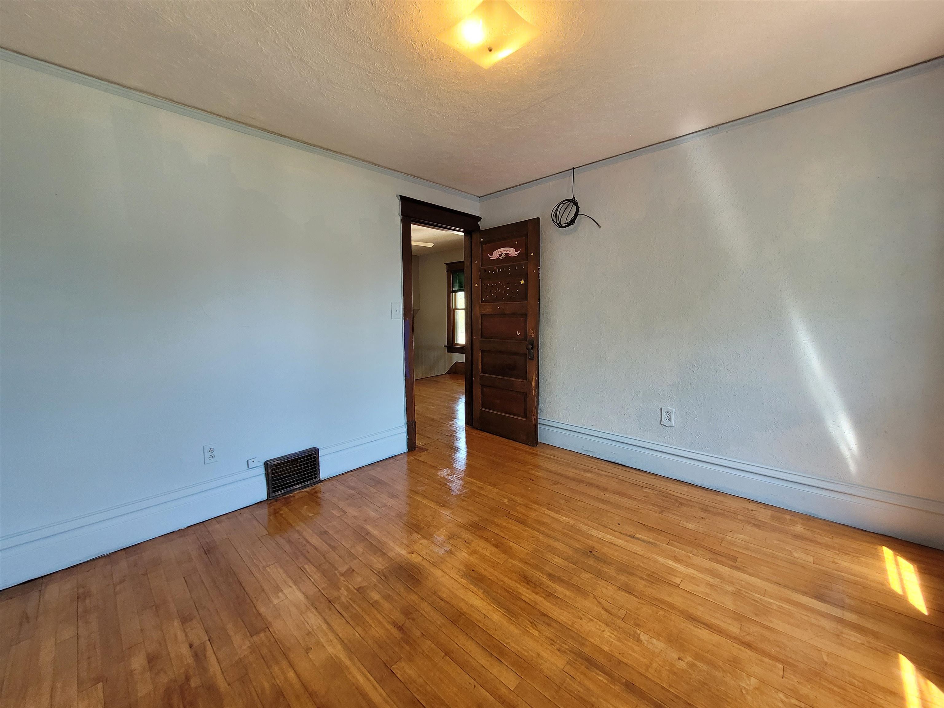 413 5th Avenue Property Photo 15