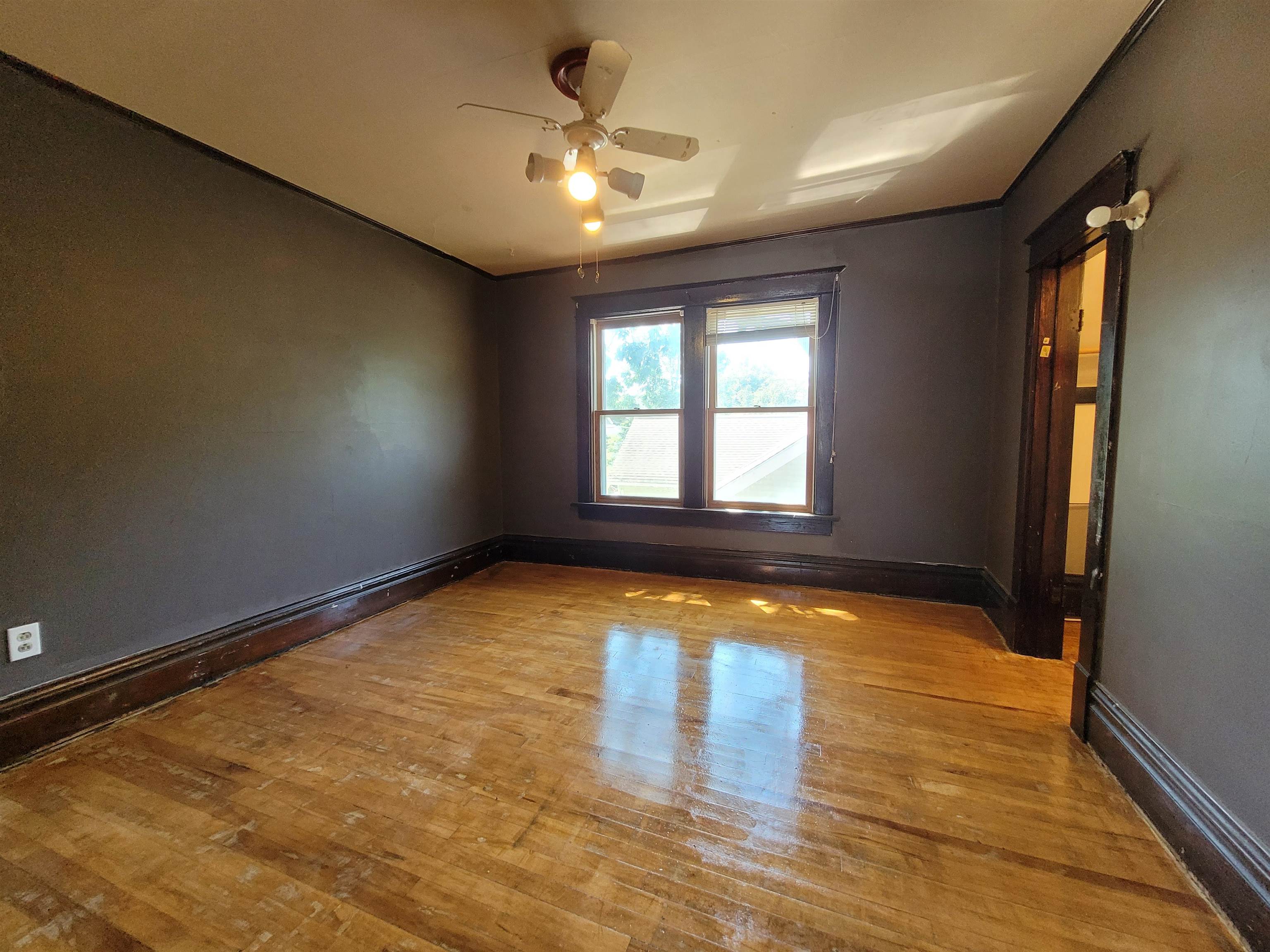 413 5th Avenue Property Photo 17
