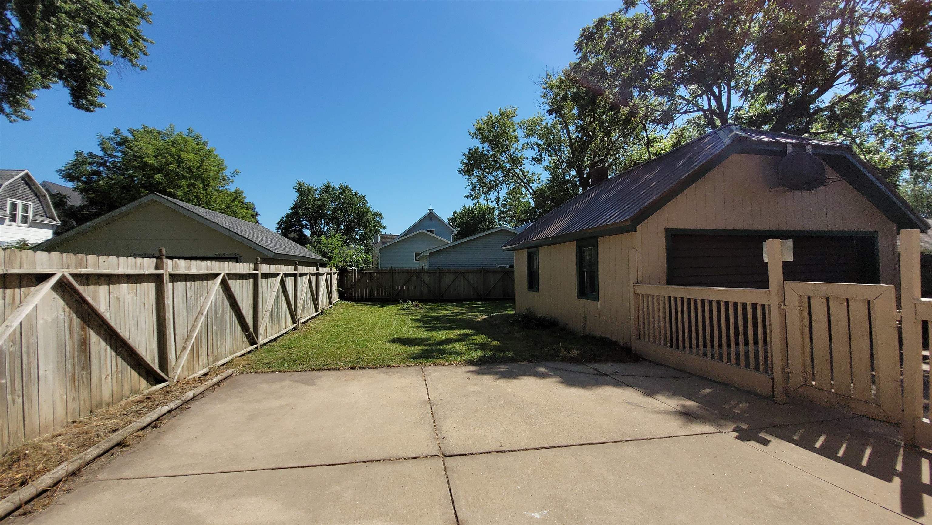 413 5th Avenue Property Photo 26