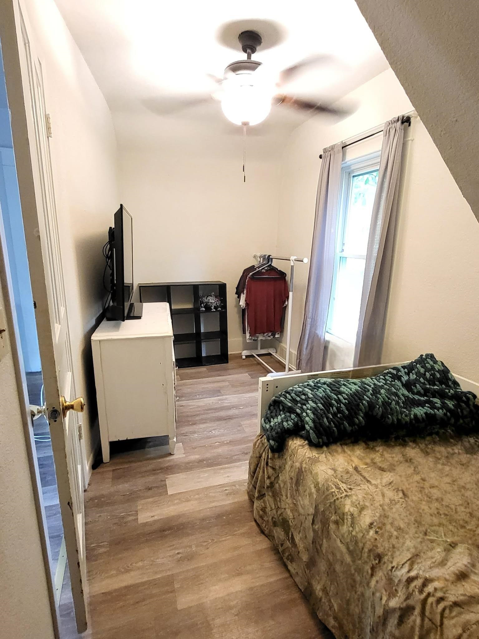 812 E Bridge Street Property Photo 22