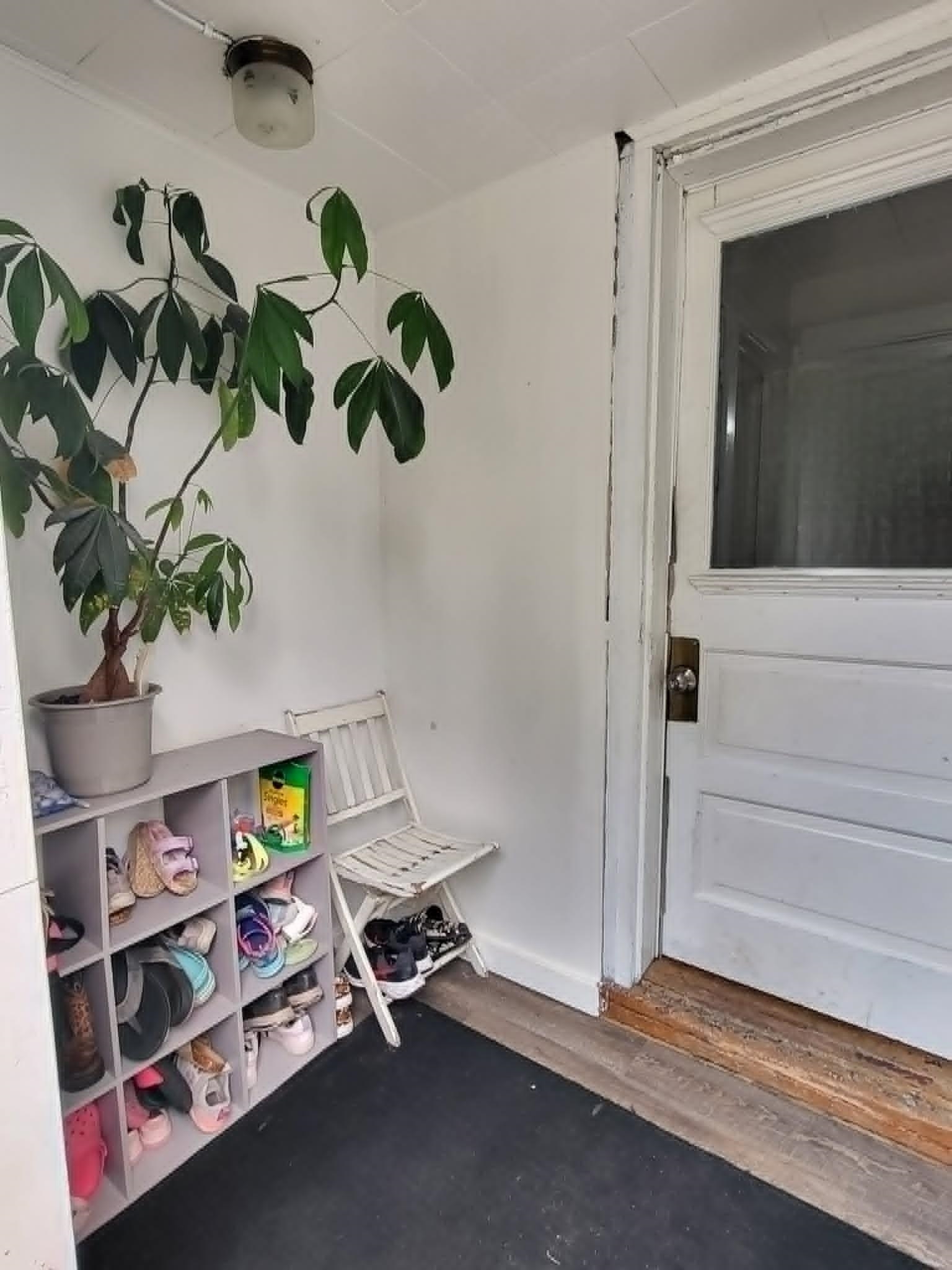 812 E Bridge Street Property Photo 27