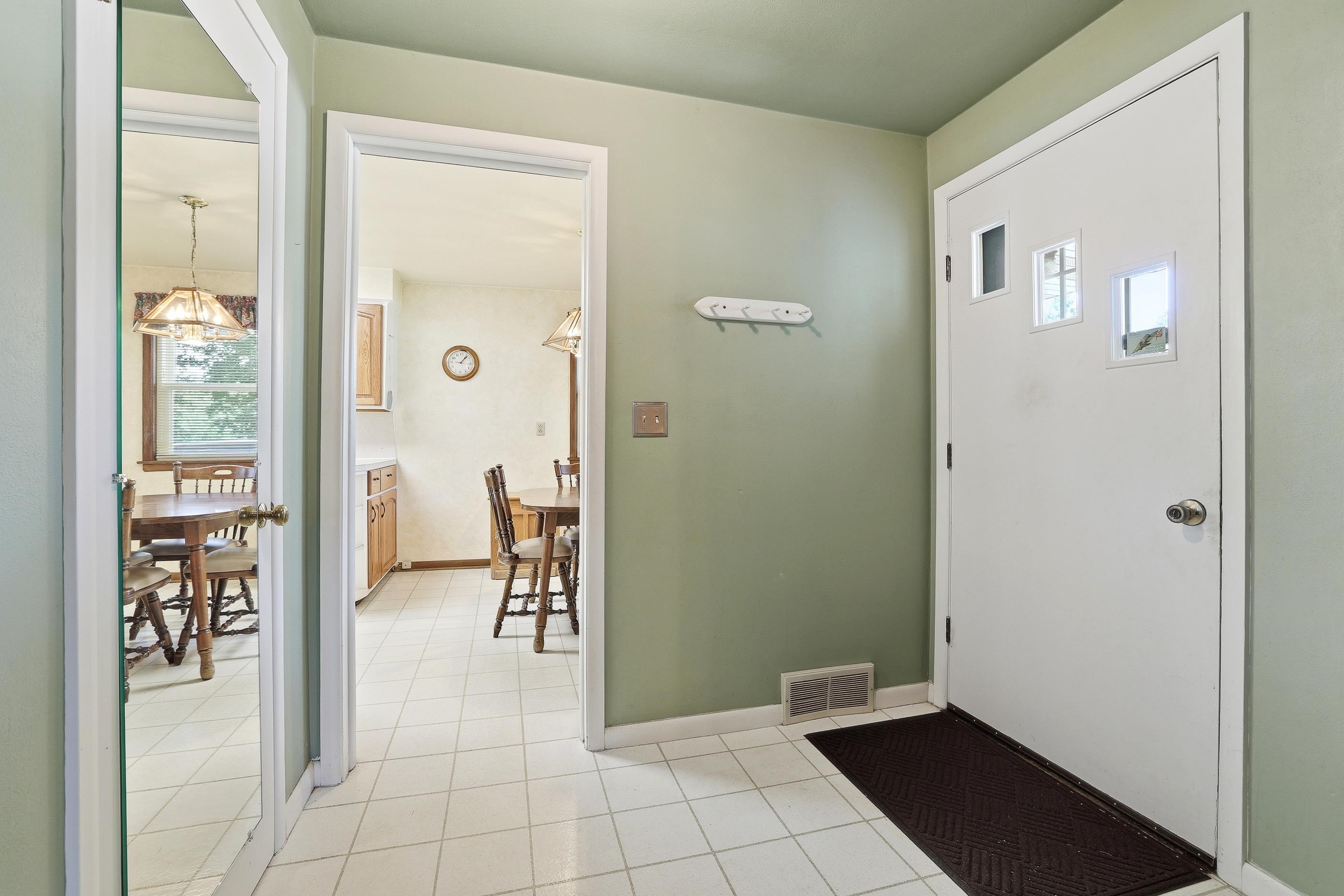 521 Mc Dill Avenue Property Photo 8