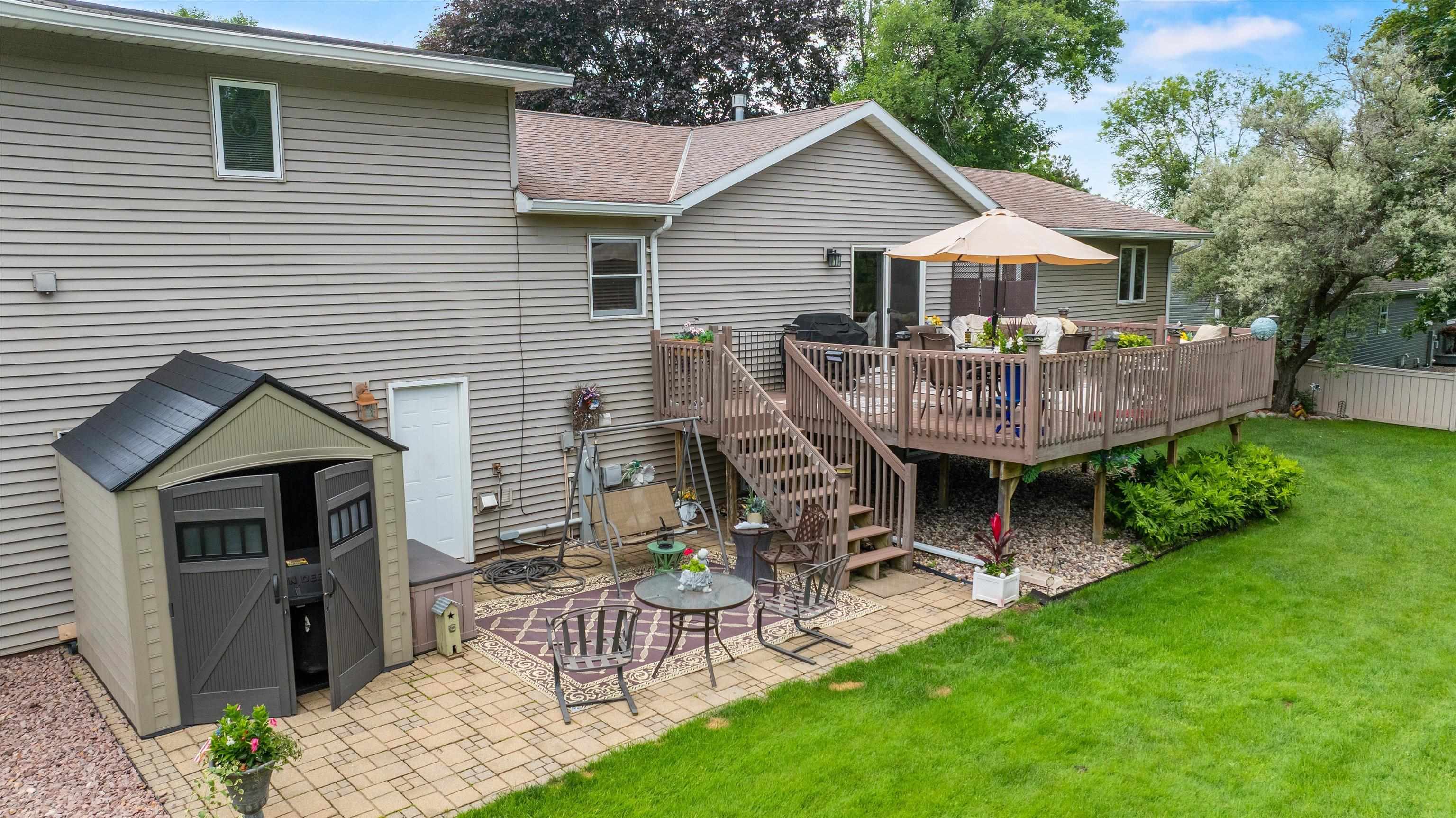 305 Marathon Street Property Photo 27