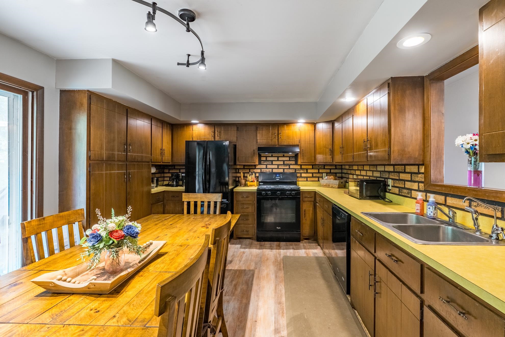 226552 Hummingbird Road Property Photo 15