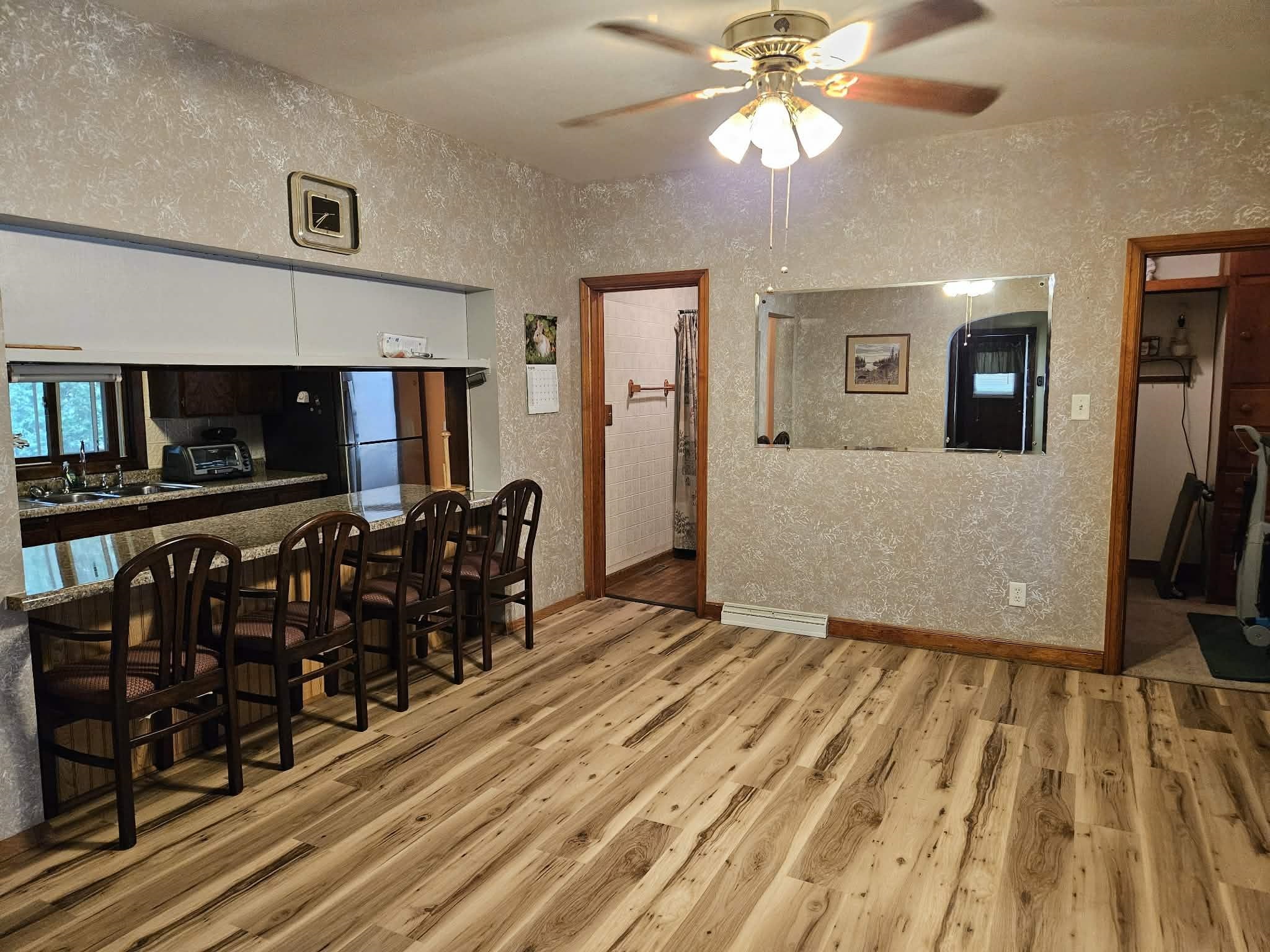 356 Bukolt Avenue Property Photo 6
