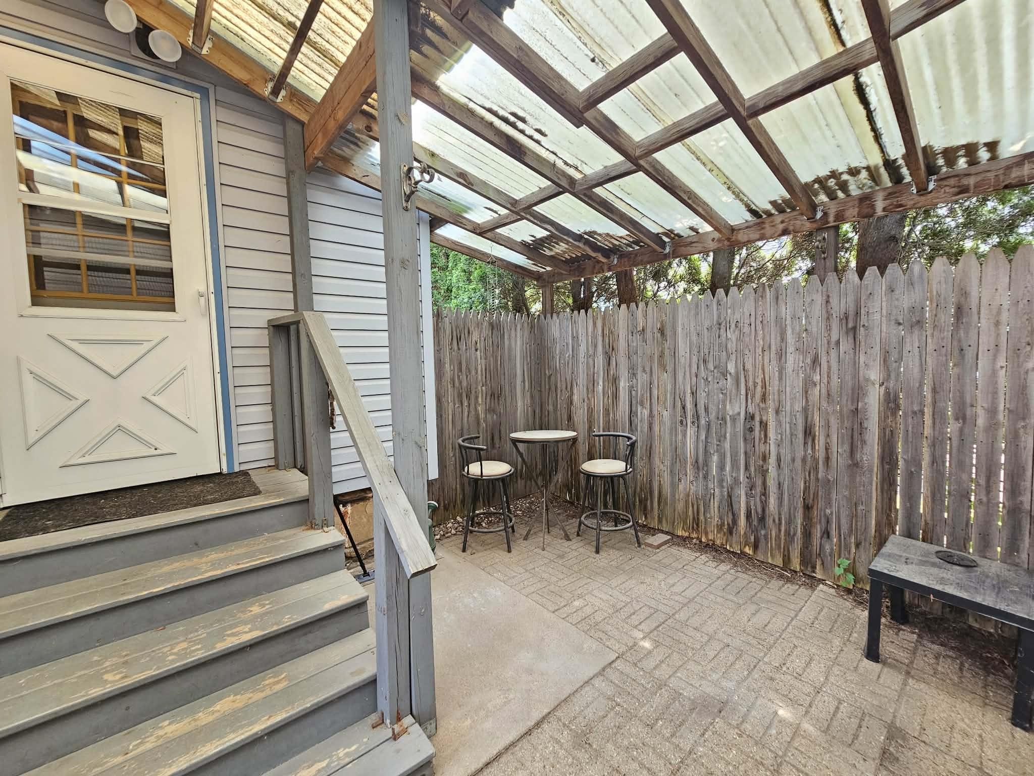 356 Bukolt Avenue Property Photo 17