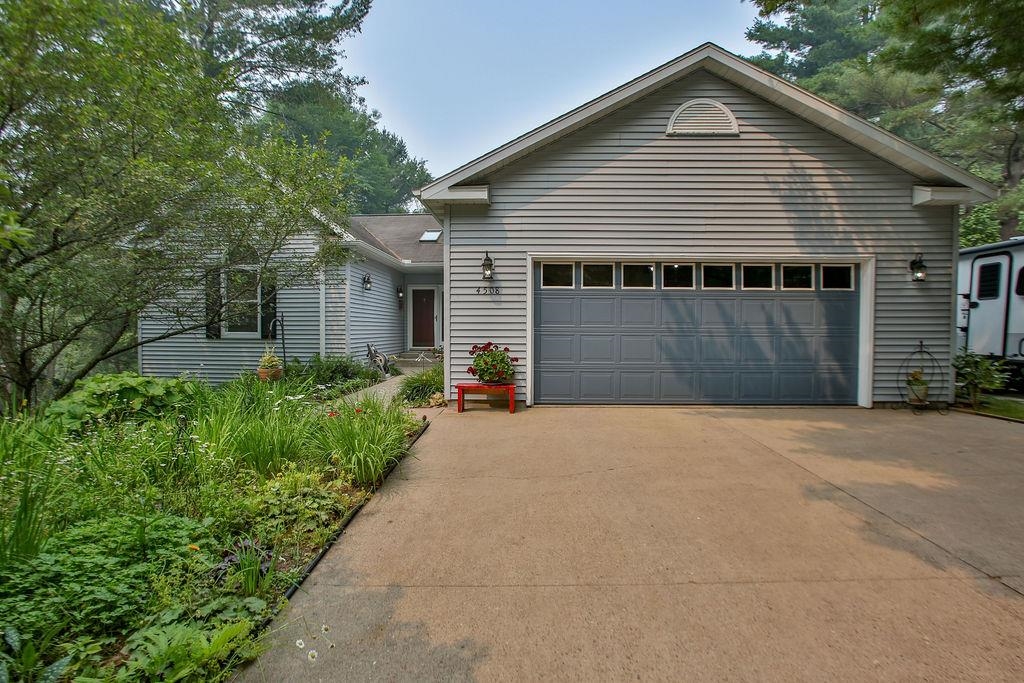 4508 Hilltop Road Property Photo 1