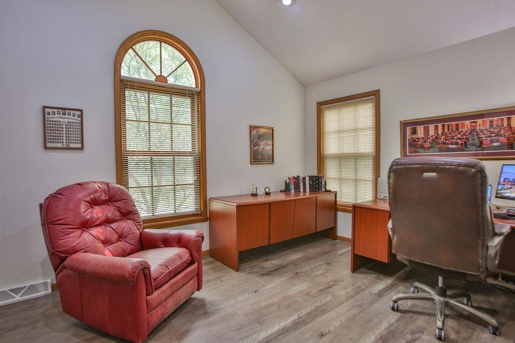 4508 Hilltop Road Property Photo 13