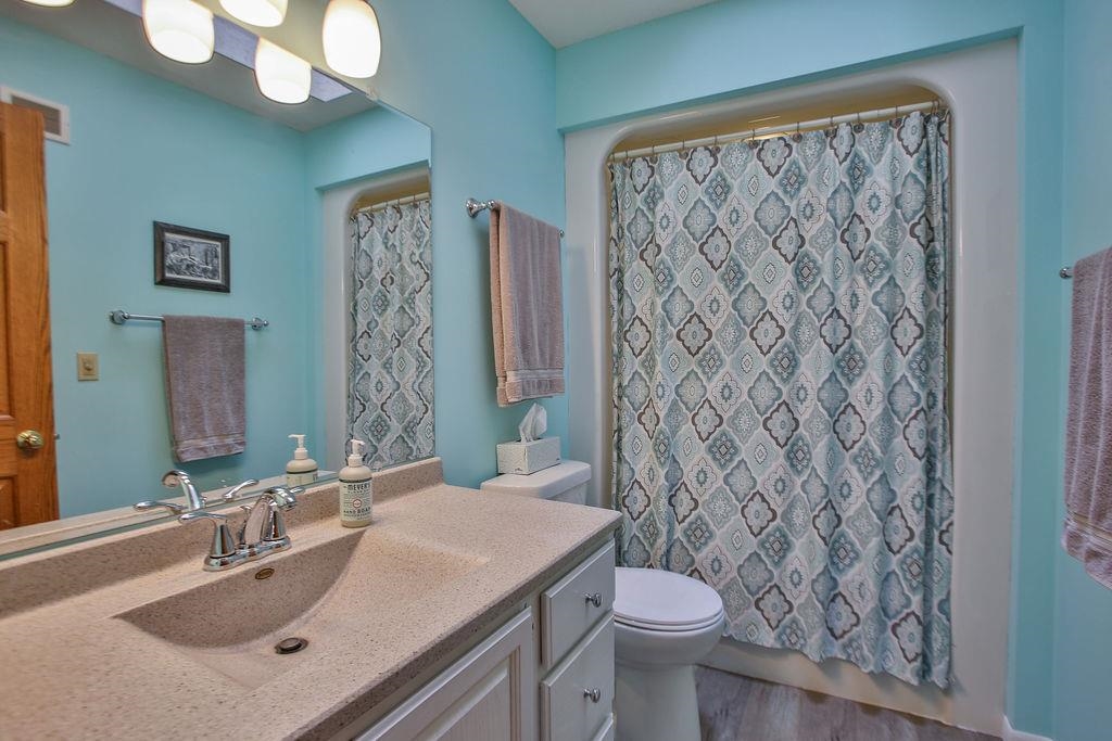 4508 Hilltop Road Property Photo 15