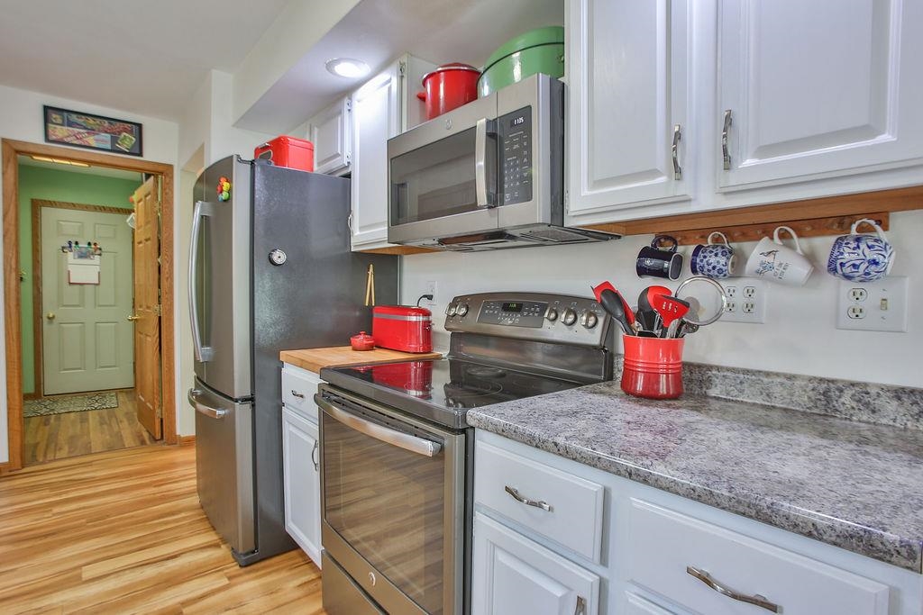 4508 Hilltop Road Property Photo 29