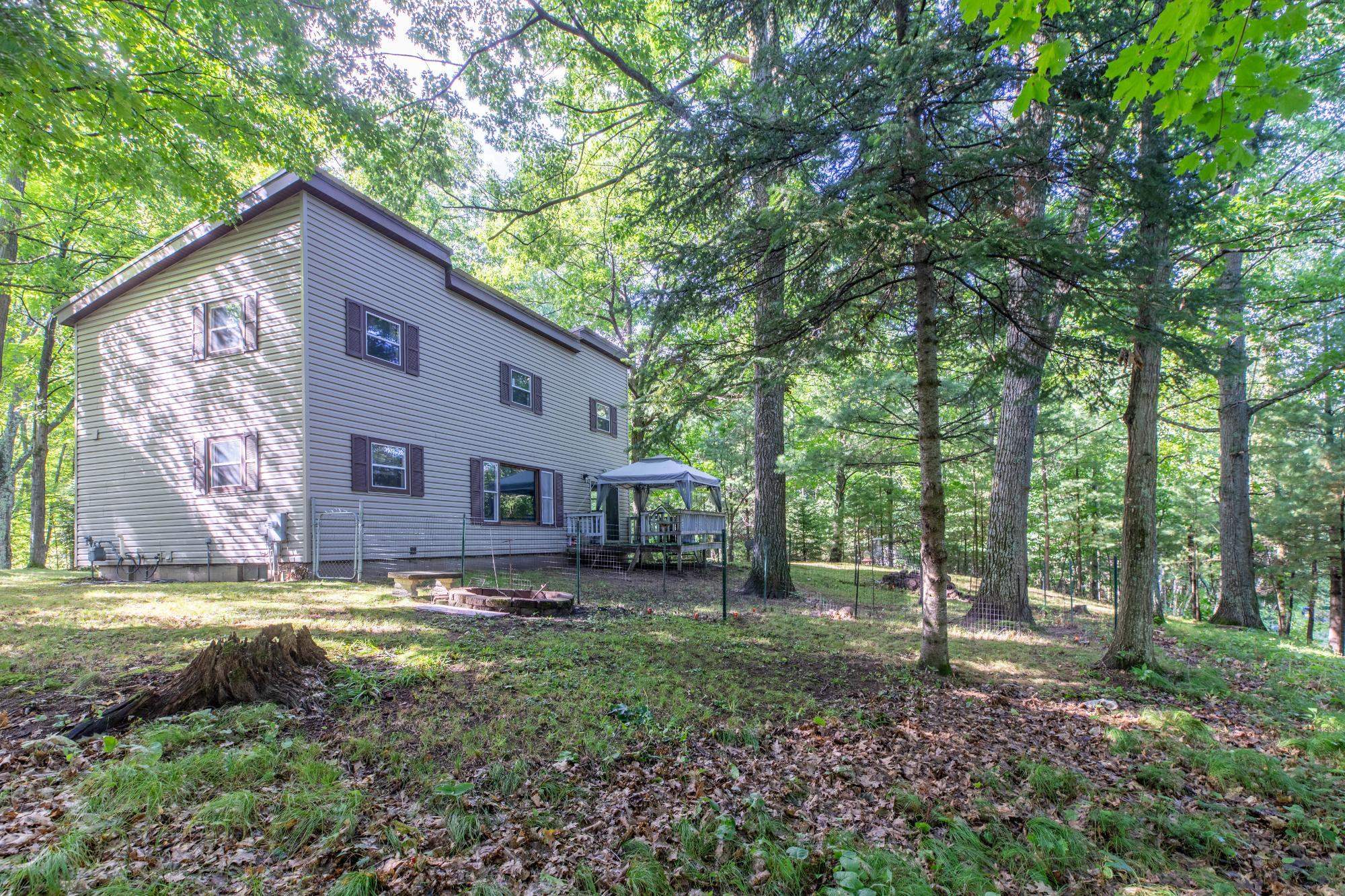 7236 Woodcrest Circle Property Photo 1