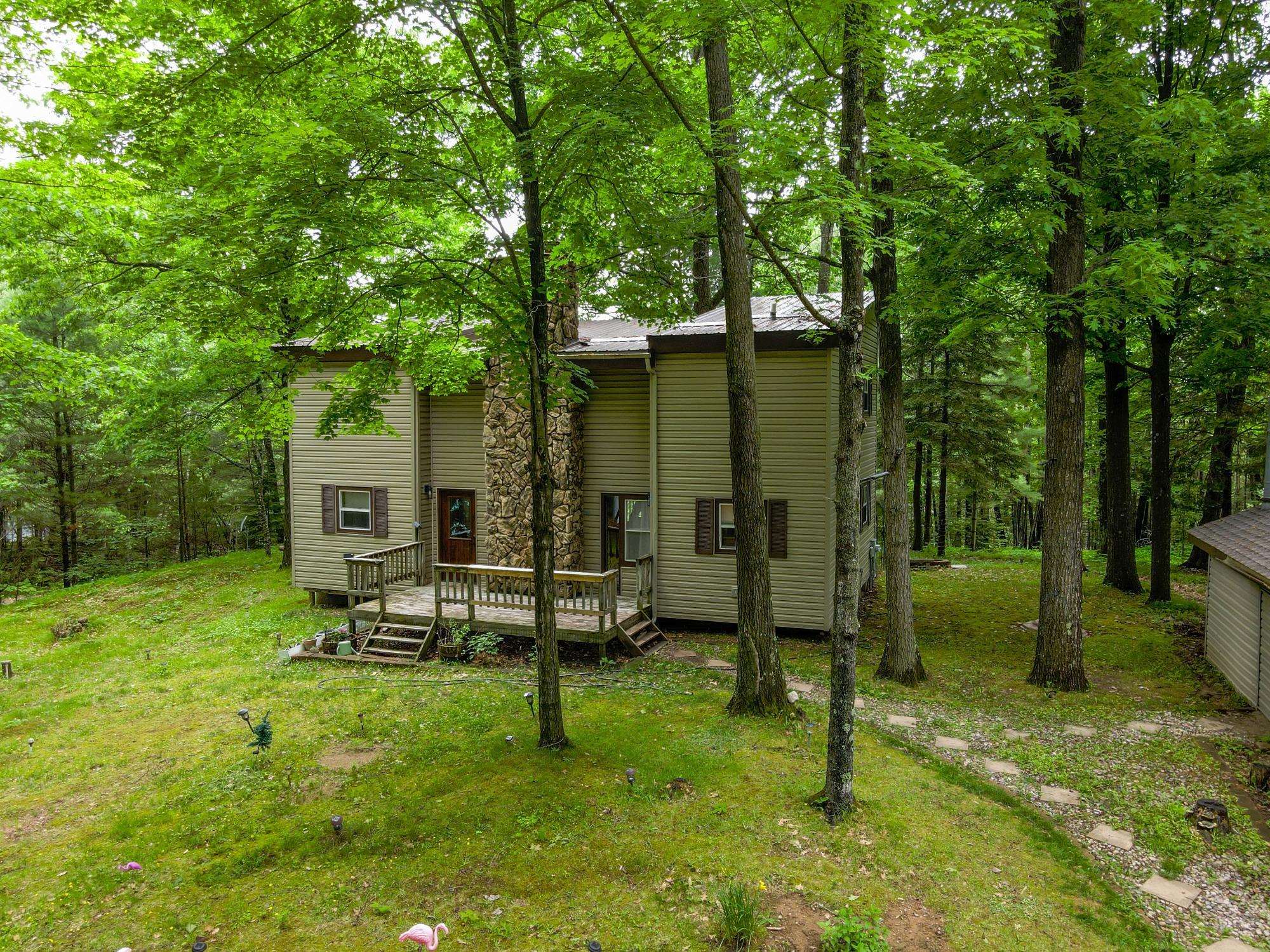7236 Woodcrest Circle Property Photo 3