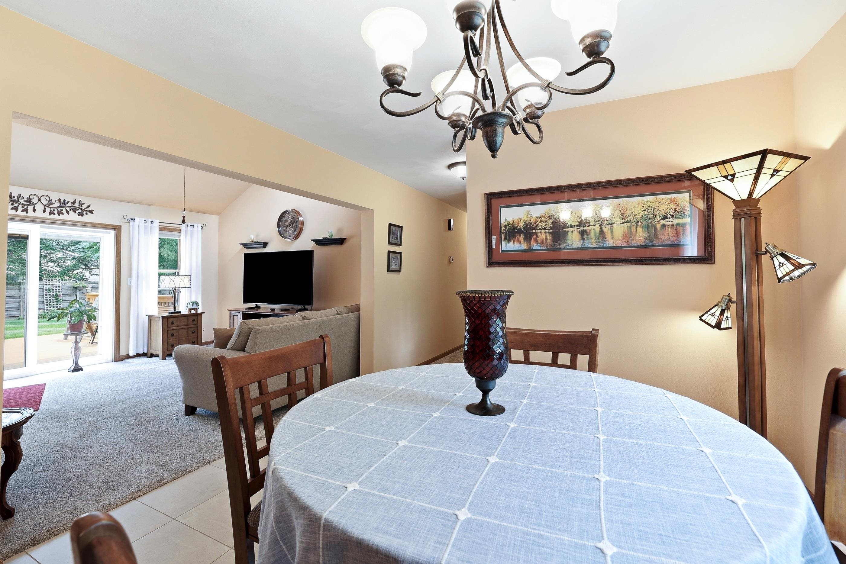601 Leonard Street Property Photo 15