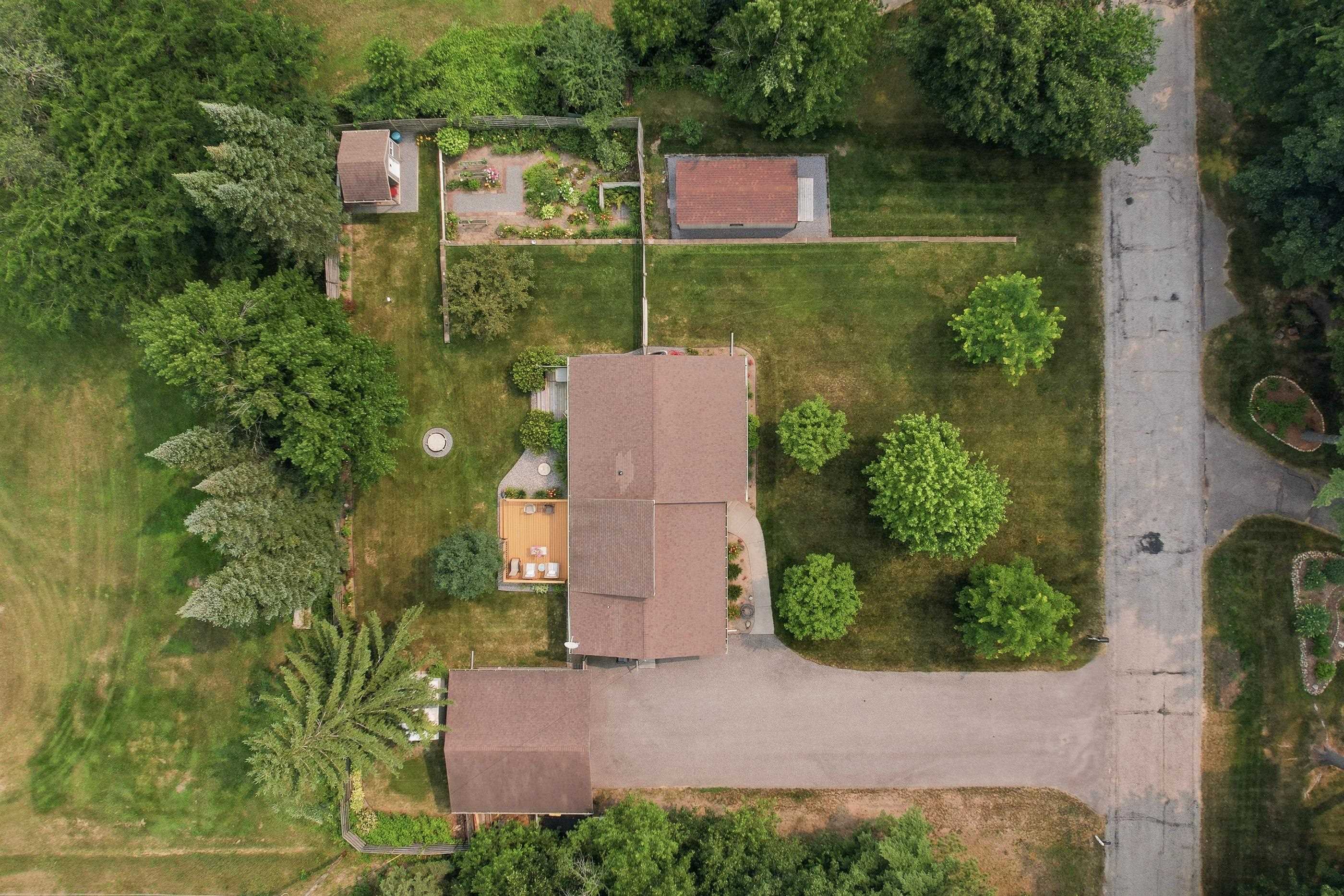 601 Leonard Street Property Photo 57