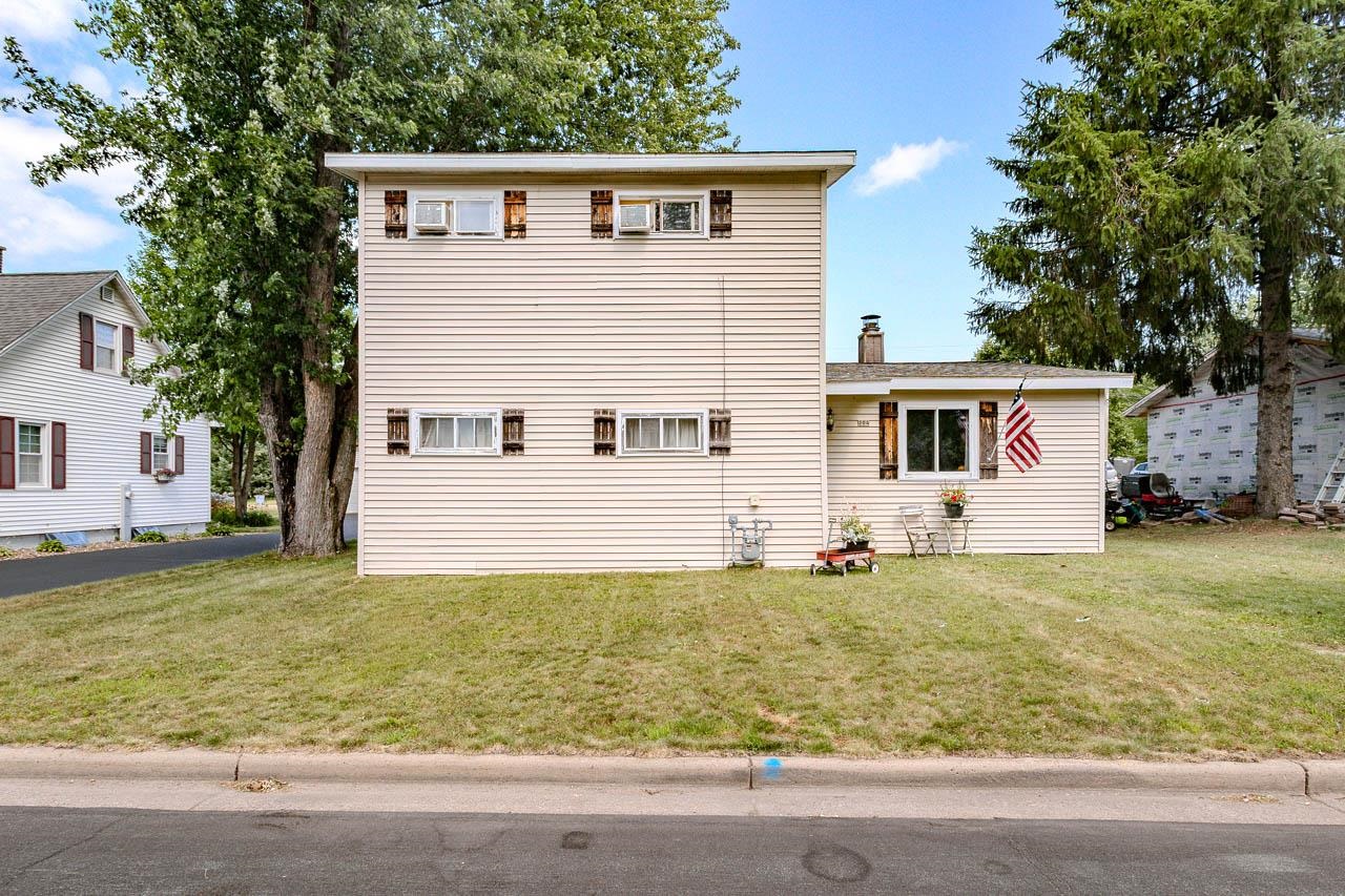 204 Maple Street Property Photo 1