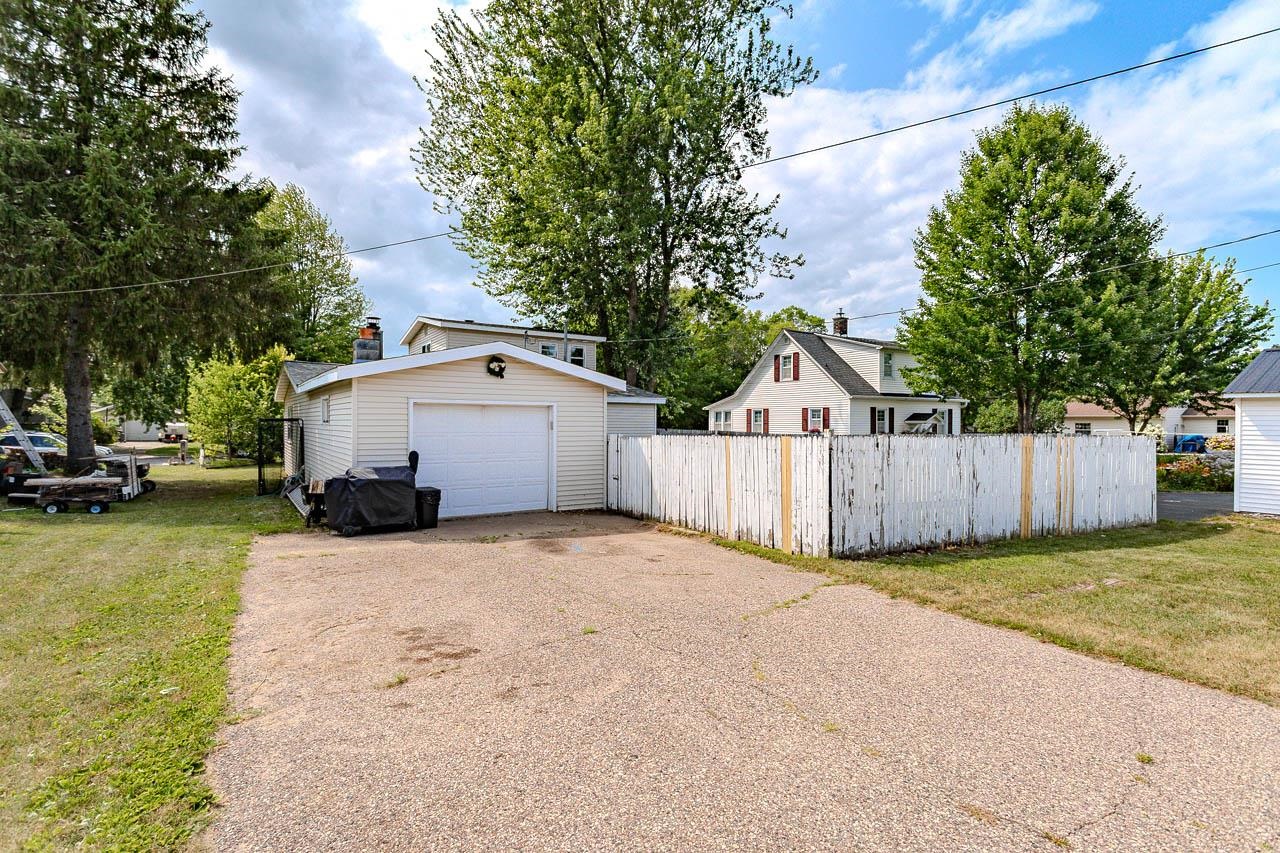 204 Maple Street Property Photo 36