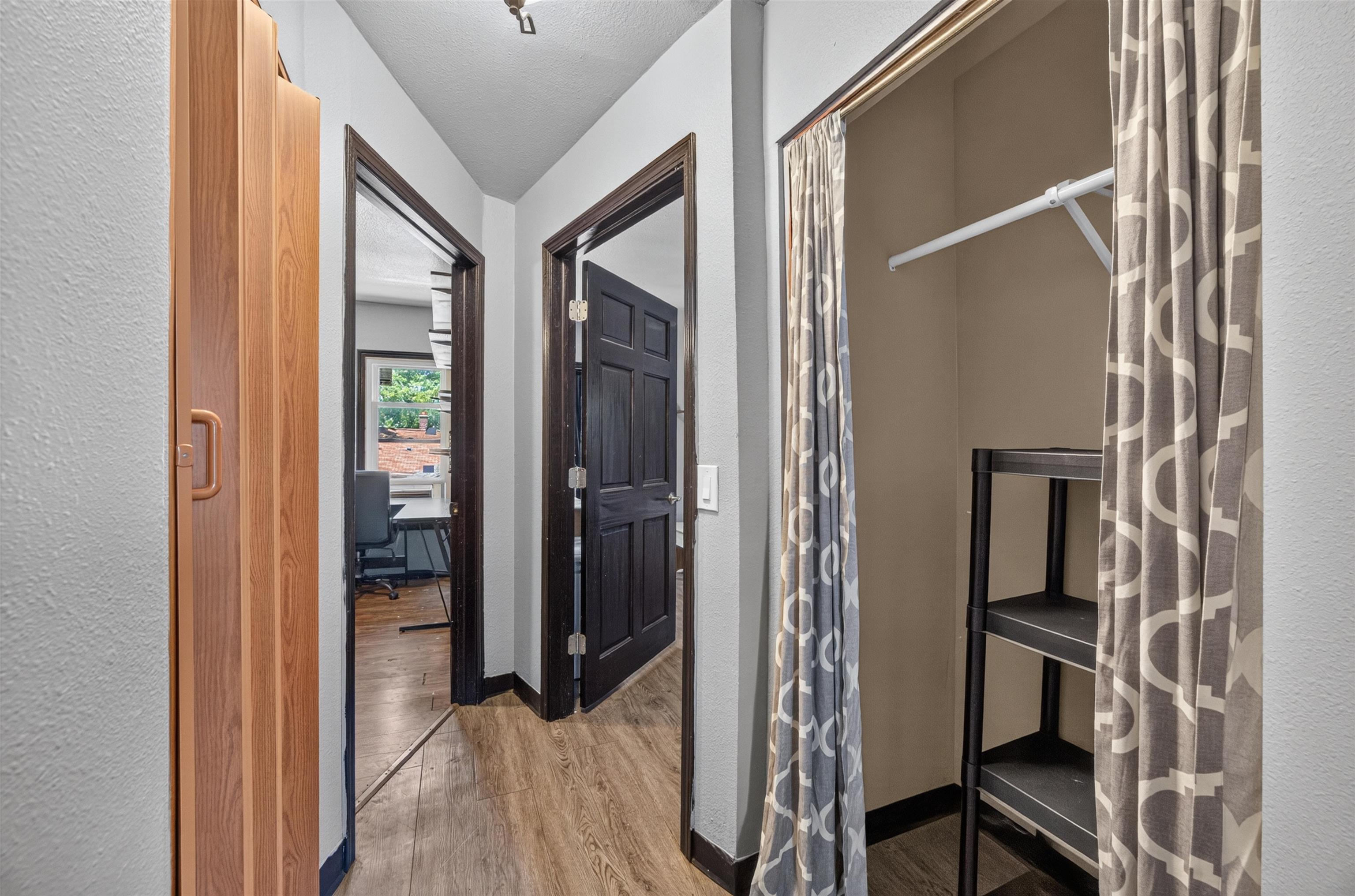 531 N 8th Avenue Property Photo 16
