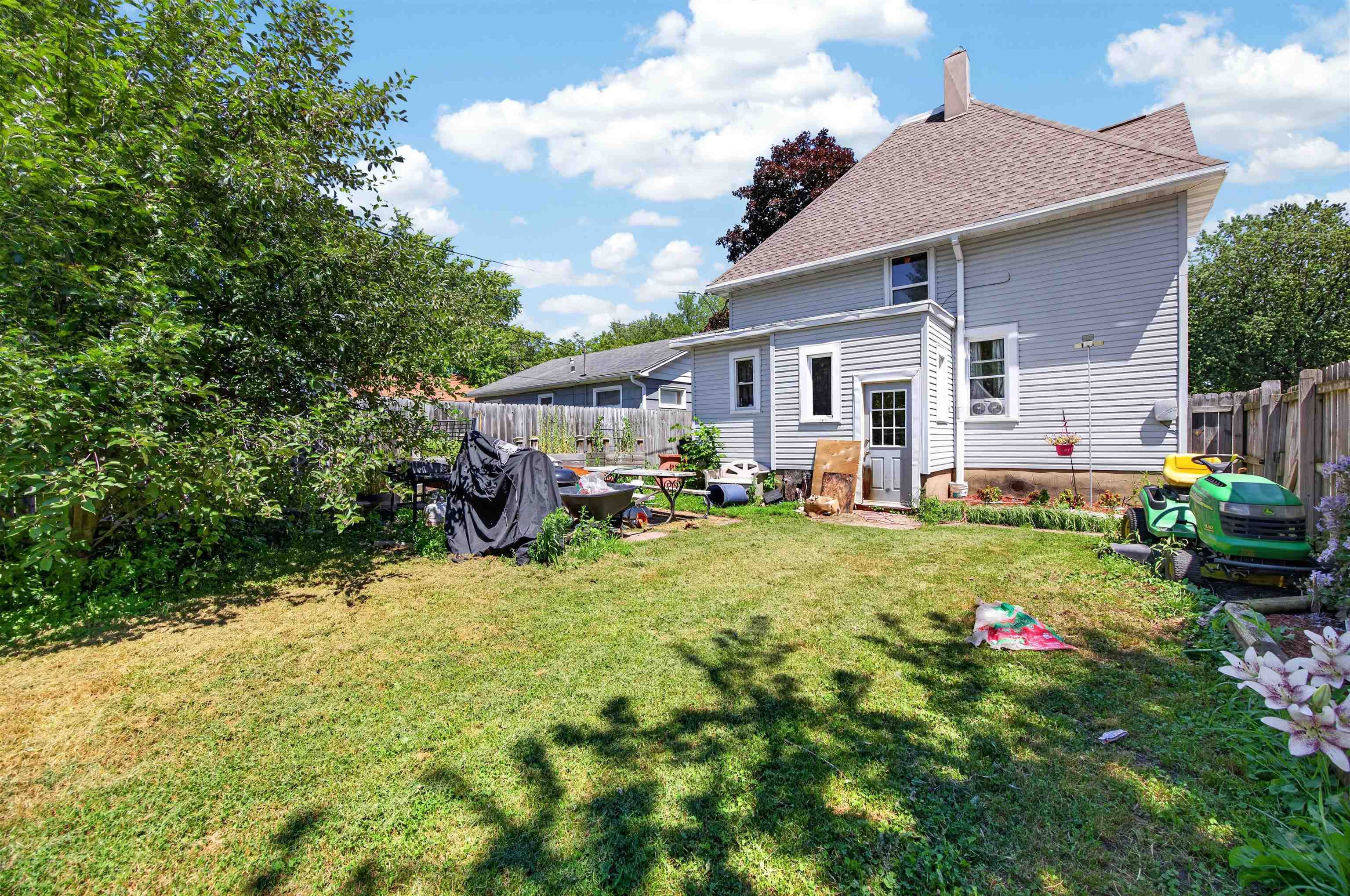 531 N 8th Avenue Property Photo 22