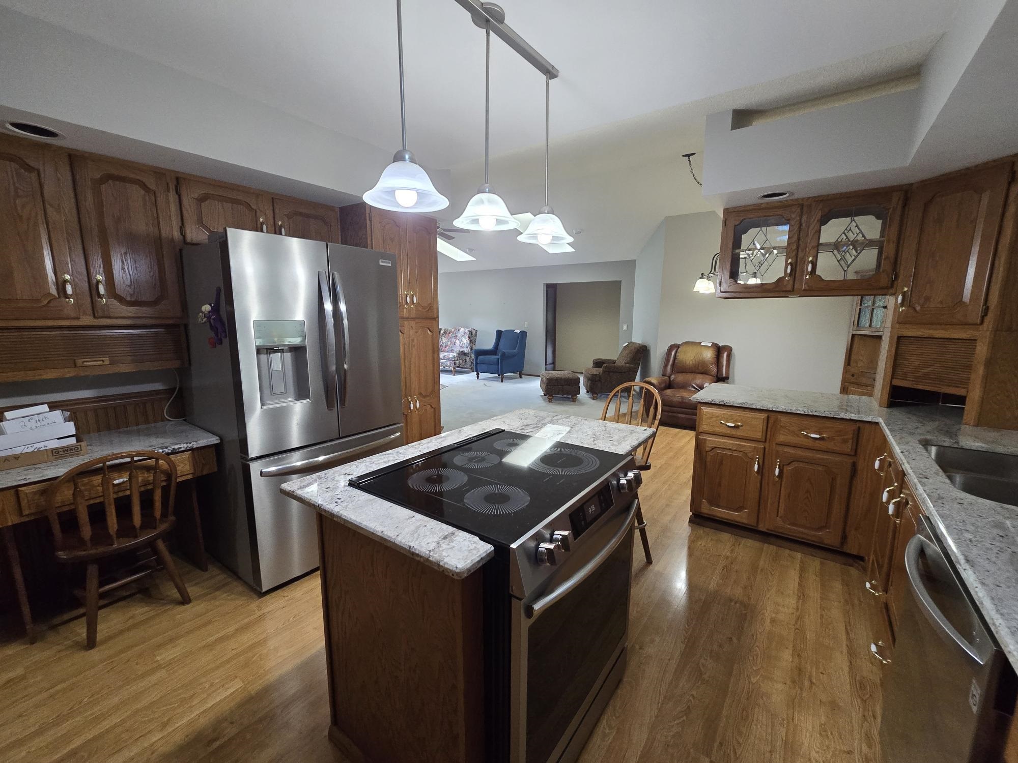 8040 White Pine Drive Property Photo 3