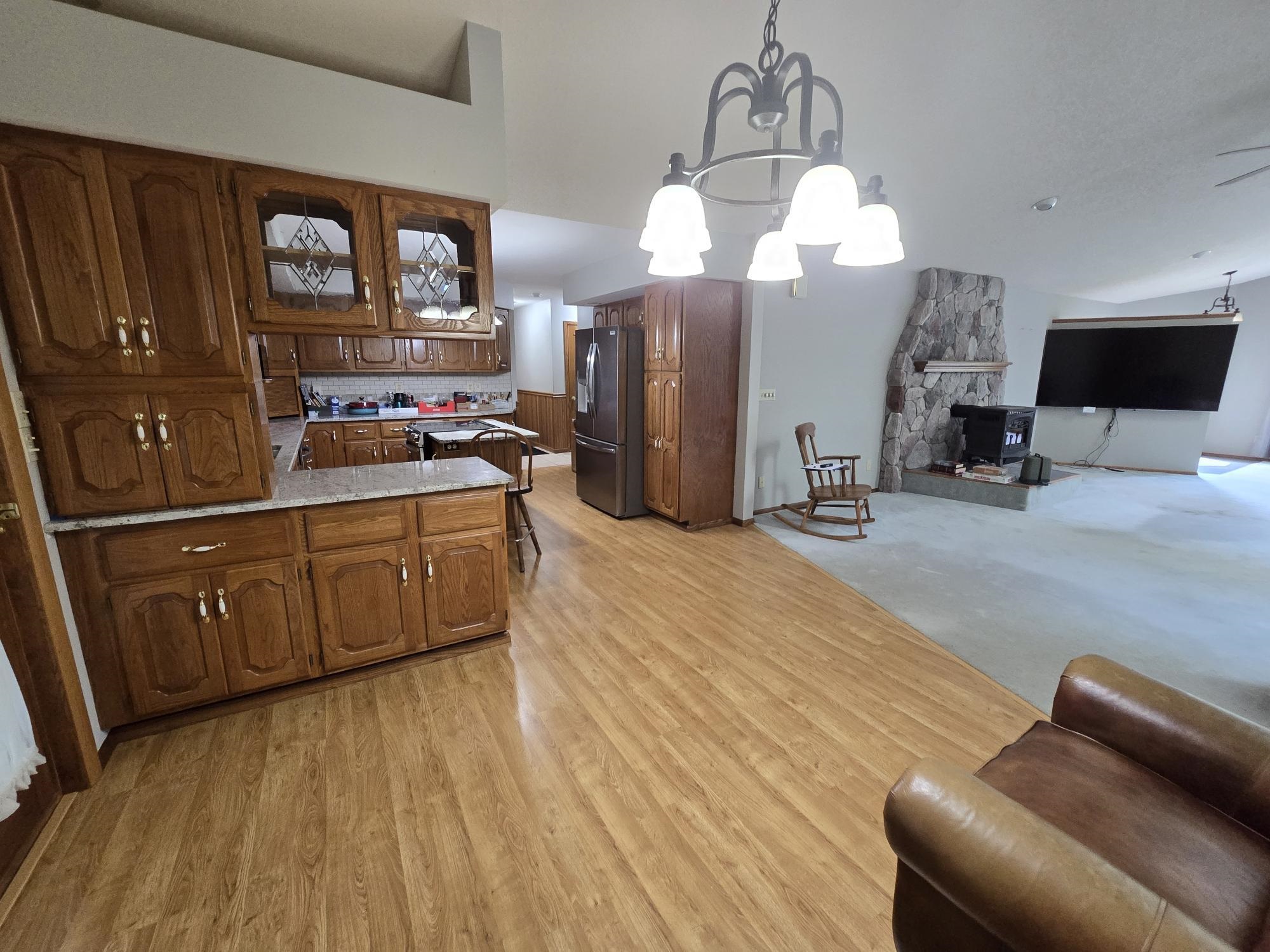 8040 White Pine Drive Property Photo 4