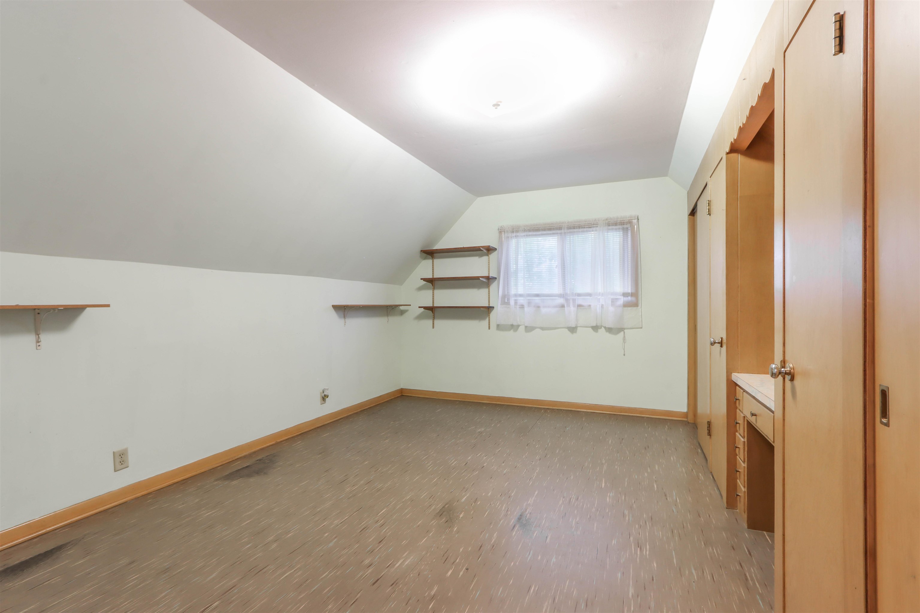 202 2nd Street East Property Photo 35