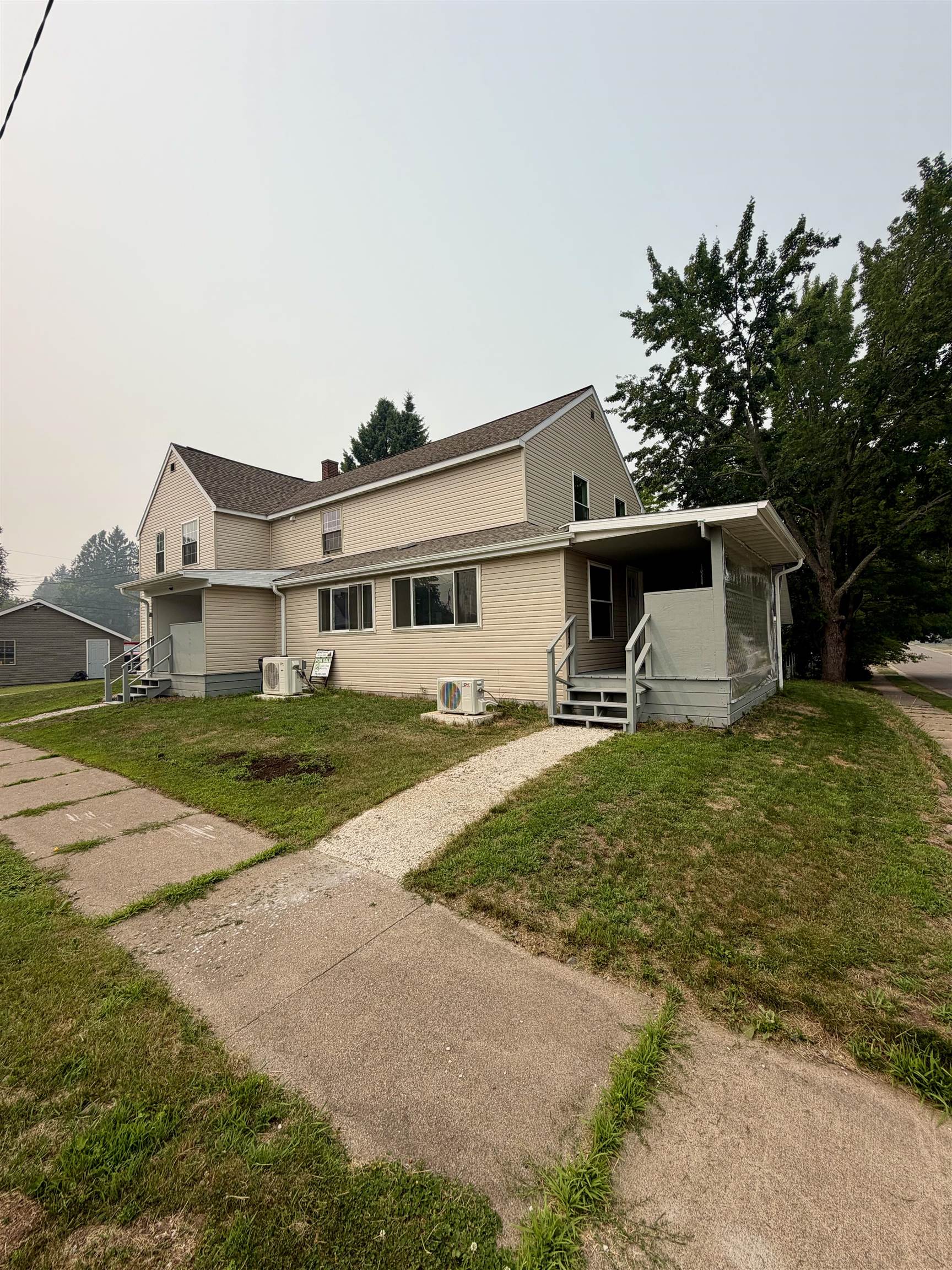 214 7th Street North Property Photo 3
