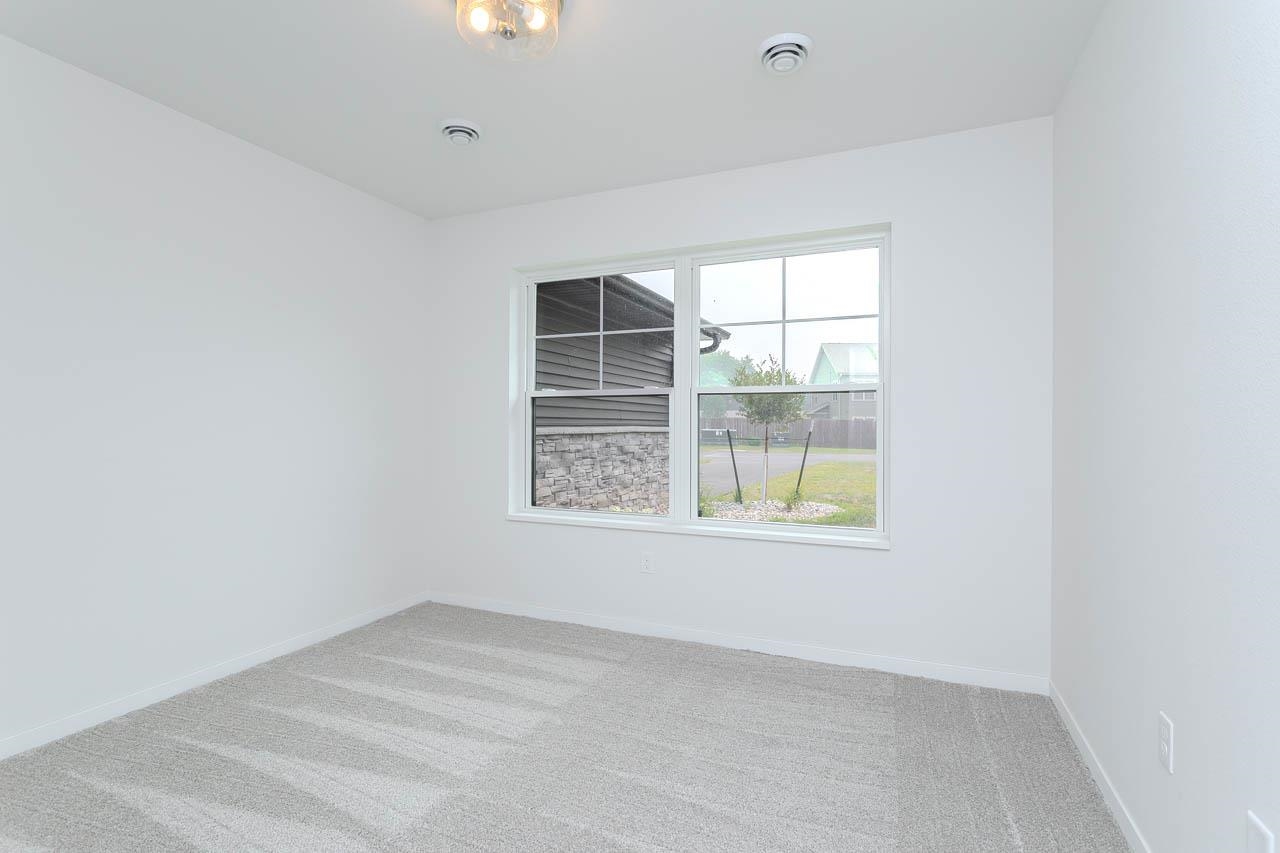 1396 Park Drive Property Photo 6