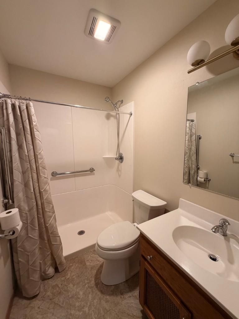 708 7th Street Property Photo 9