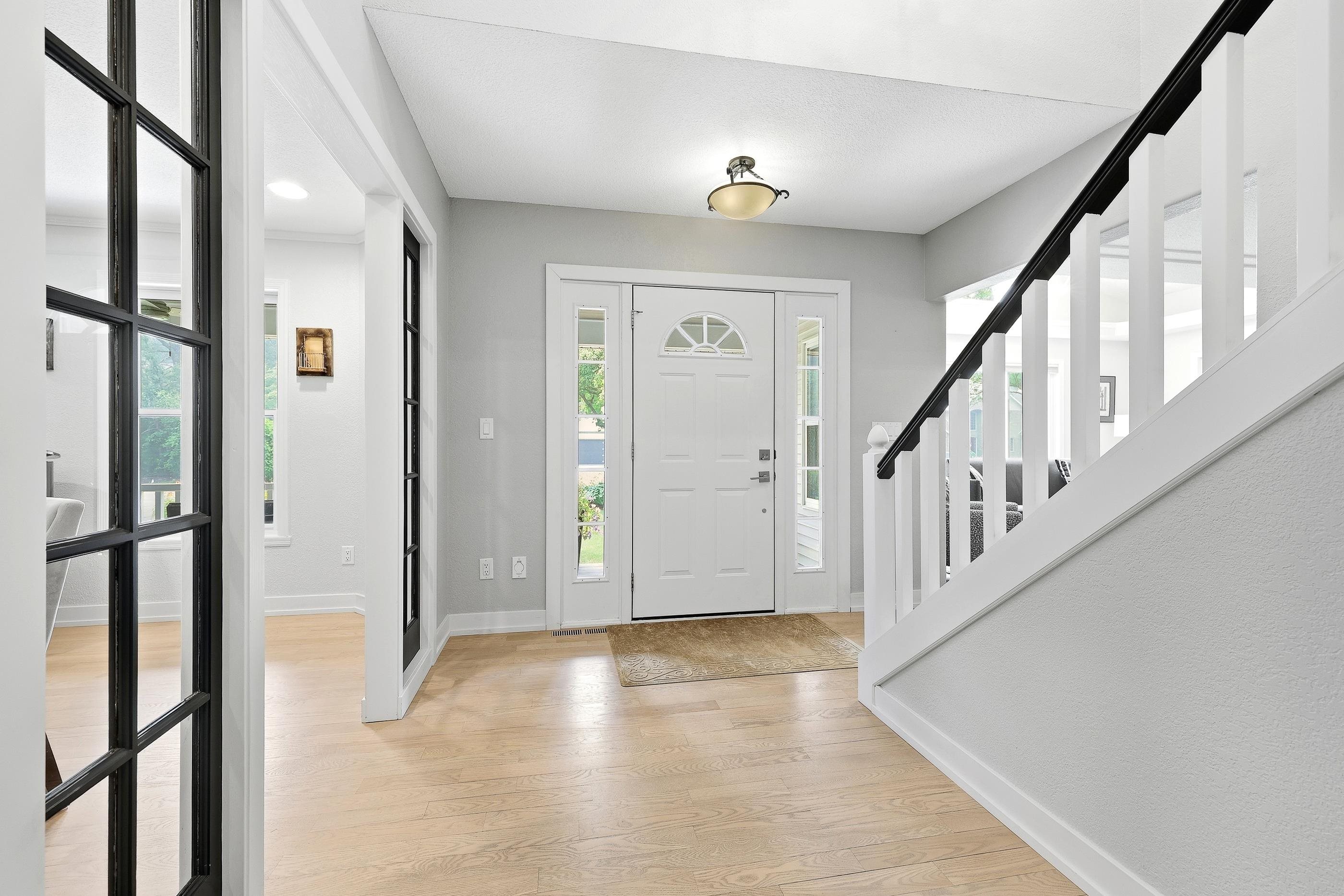 2441 Shadowview Circle Property Photo 7