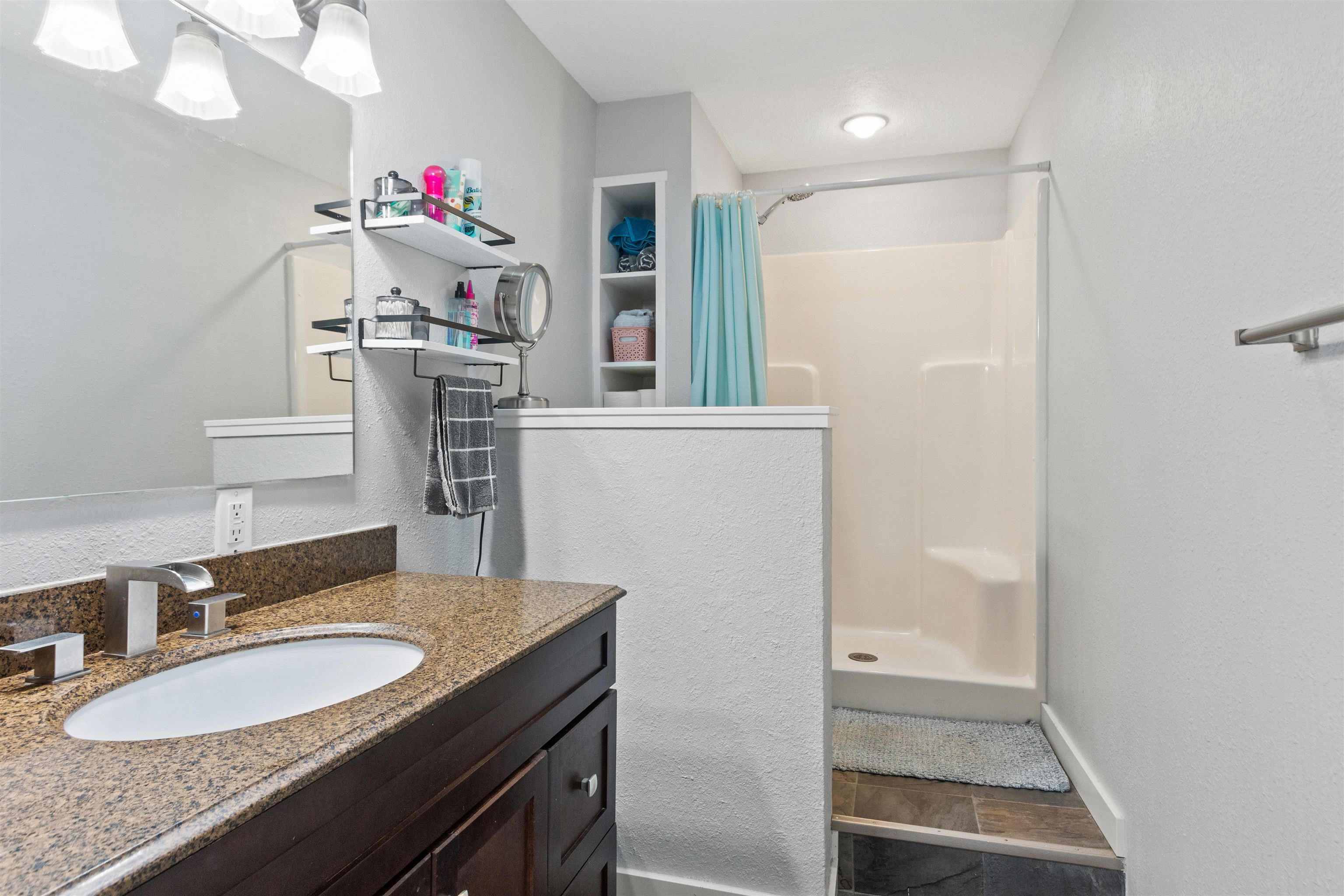 1808 Ellis Street Property Photo 15