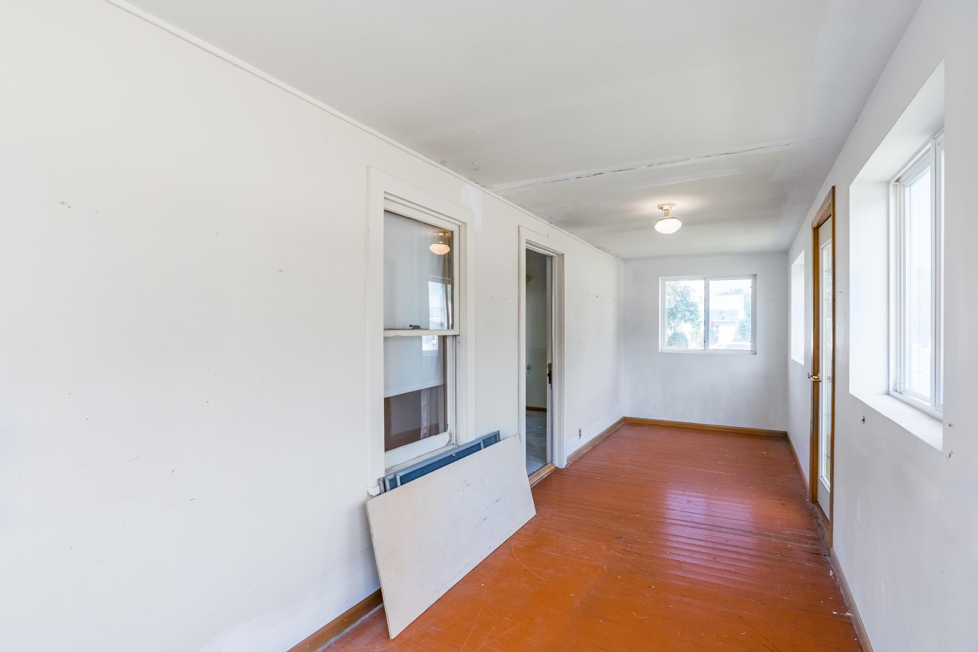 507 E 5th Street Property Photo 10